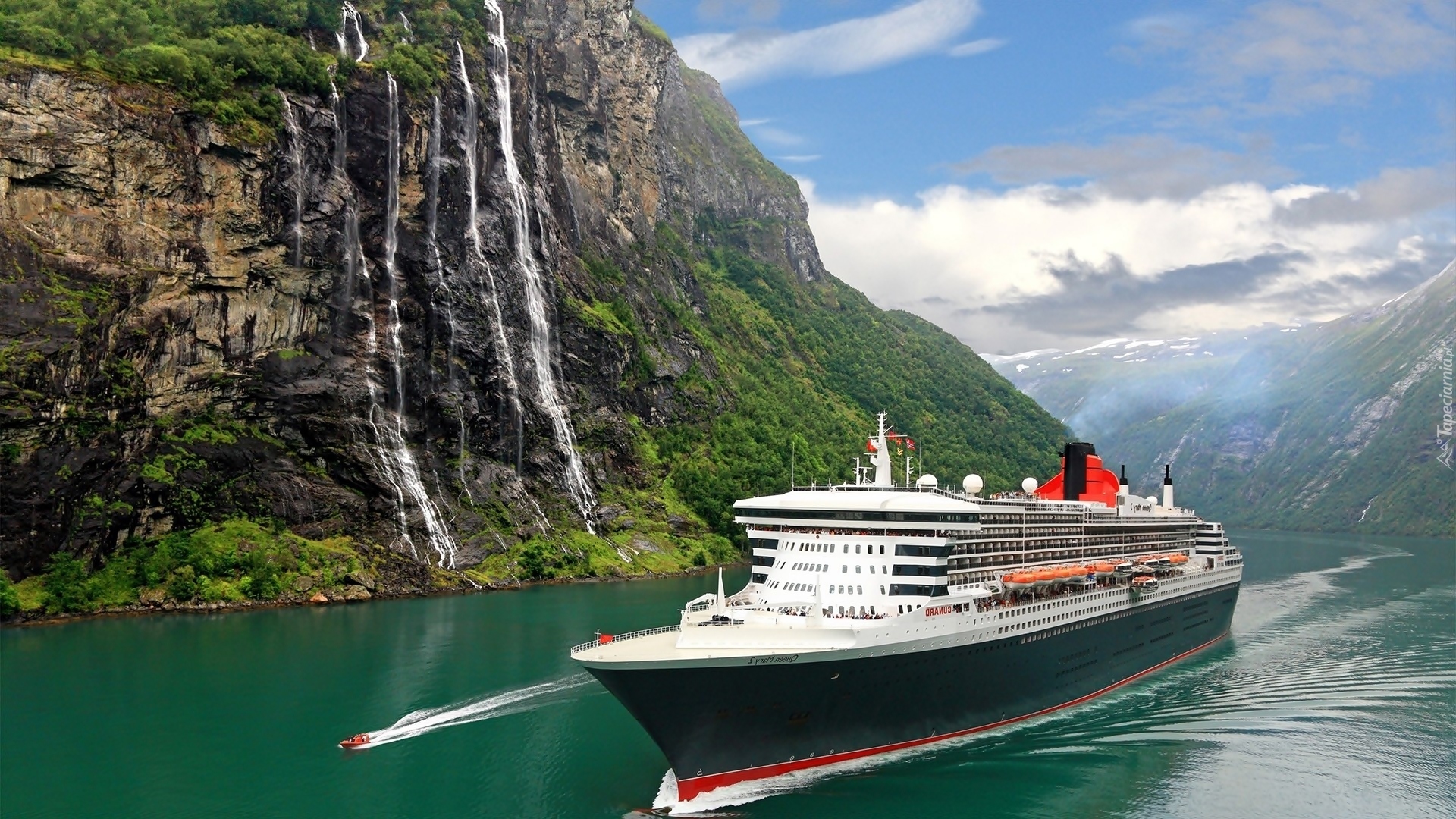 Norwegia, Fiord Sognefjord, Statek Queen Mary 2, Góry, Wodospad