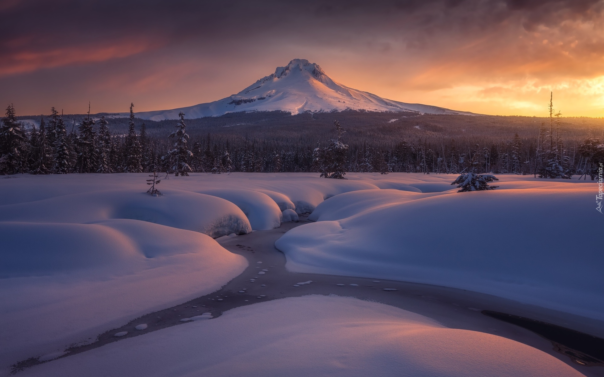 Wschód słońca, Zima, Góra, Stratowulkan, Mount Hood, Las, Ośnieżone, Drzewa, Rzeka, Stan Oregon, Stany Zjednoczone