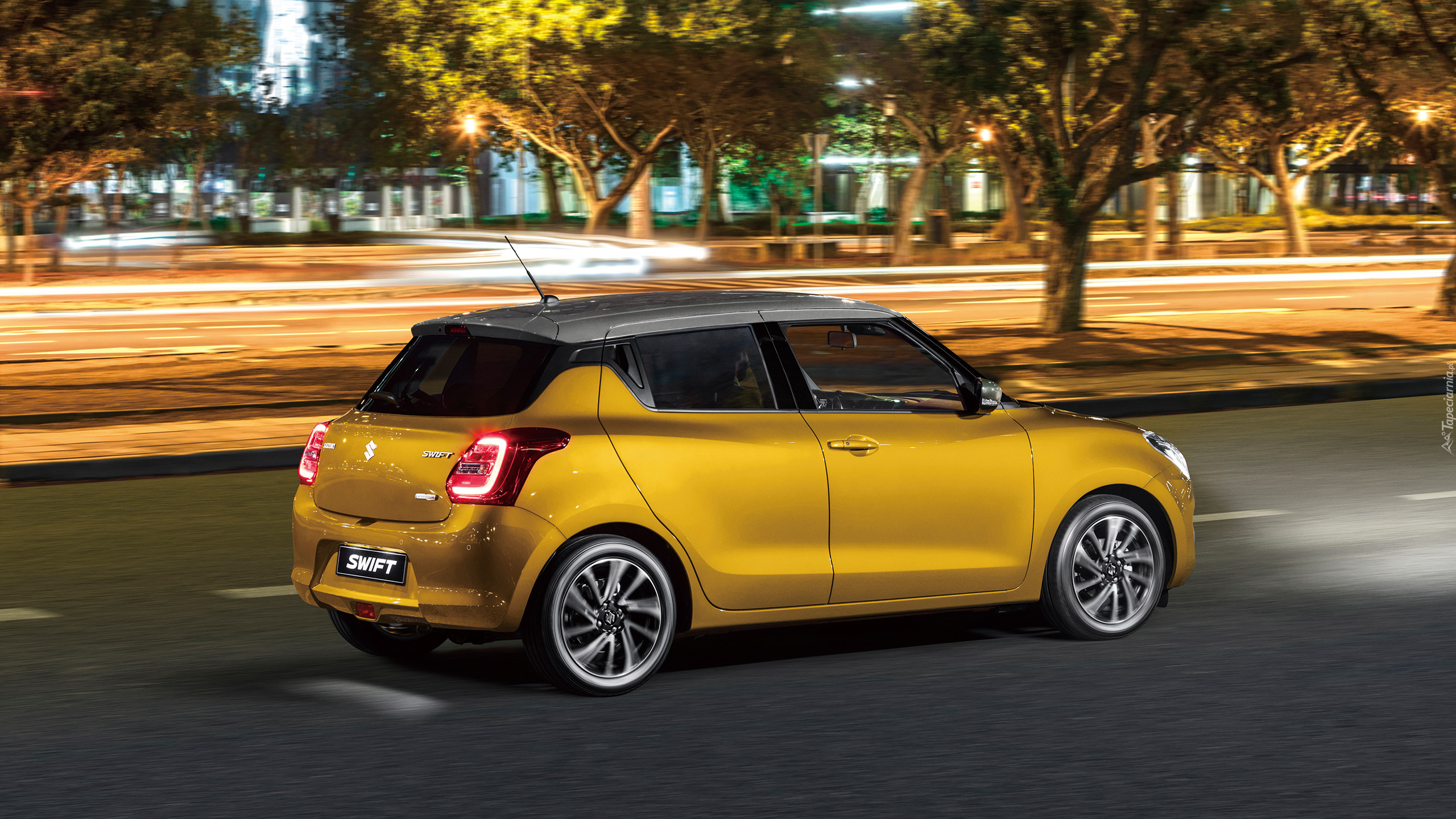 Suzuki Swift Hybrid, Żółte, Bok