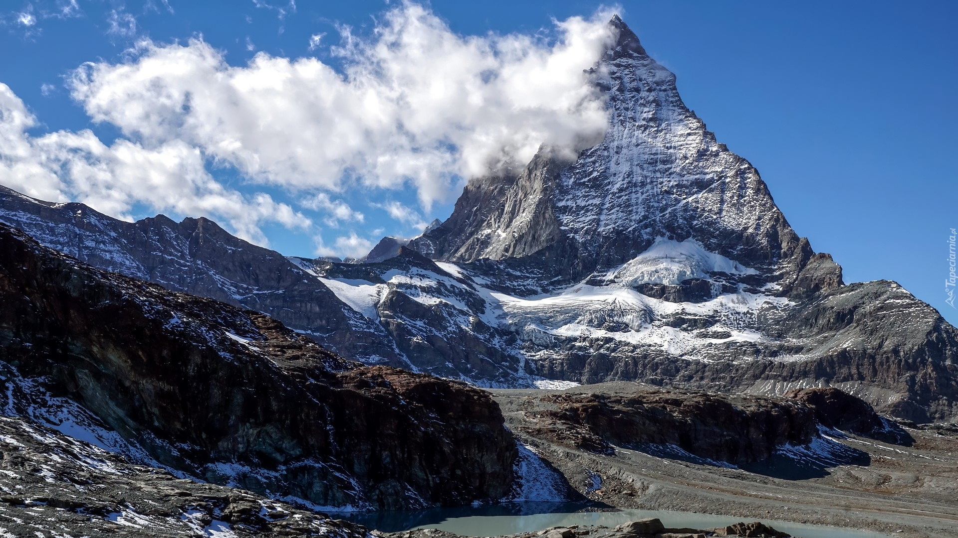 Góry, Alpy Pennińskie, Szczyt, Matterhorn, Chmury, Skały, Śnieg, Wallis, Szwajcaria