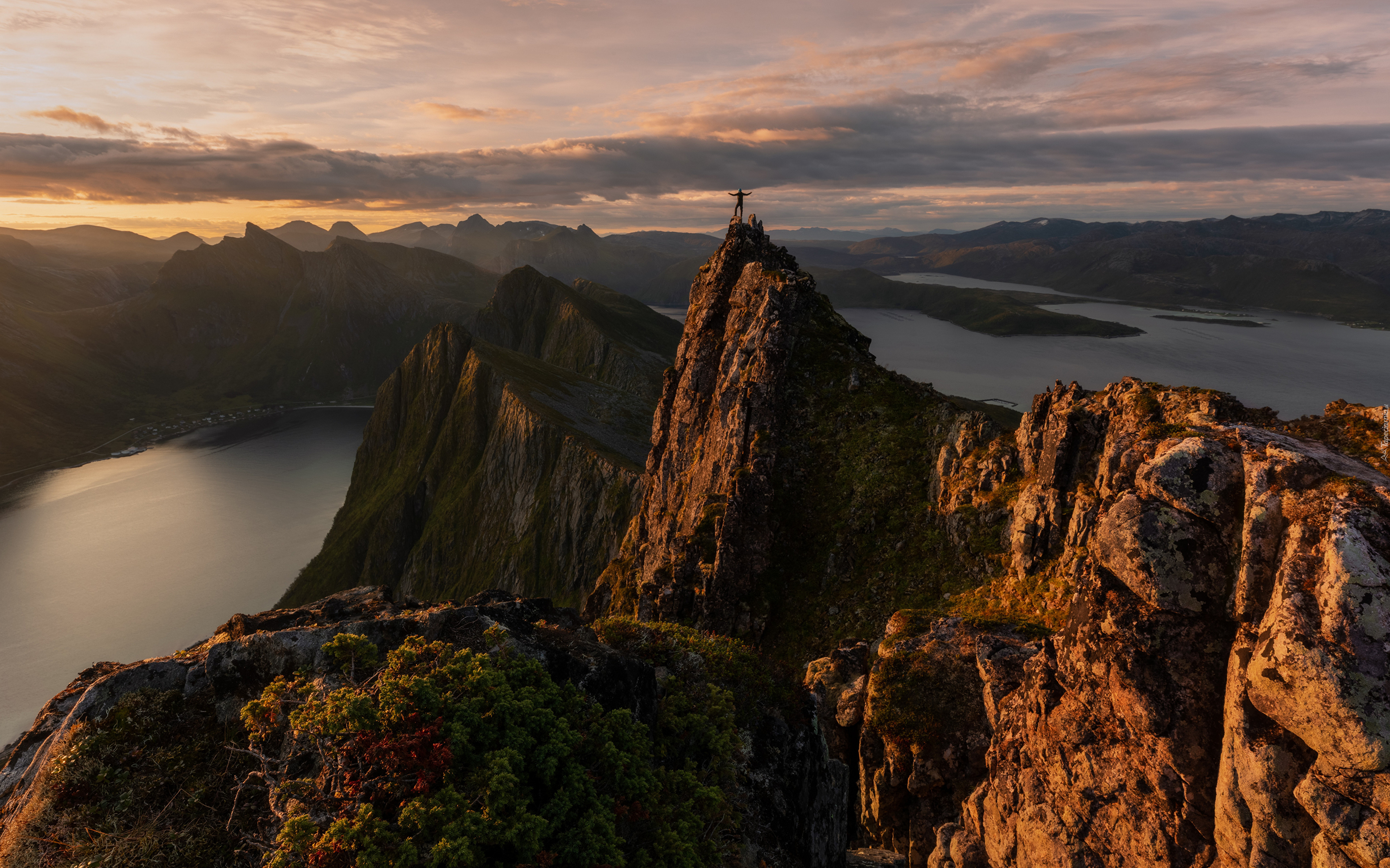 Norwegia, Góry, Szczyty, Skały, Wyspa Senja, Morze Norweskie