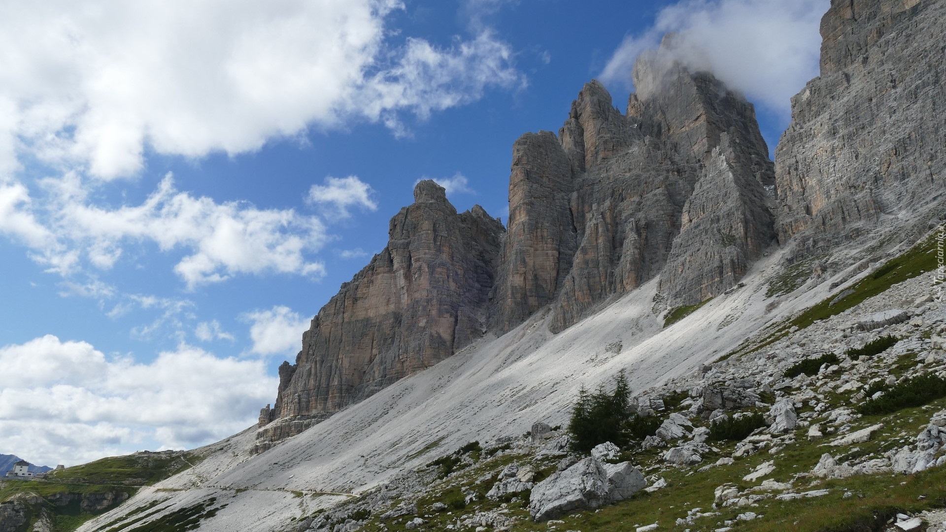 Góry, Skały, Kamienie, Drzewa, Dolomity, Tre Cime di Lavaredo, Włochy