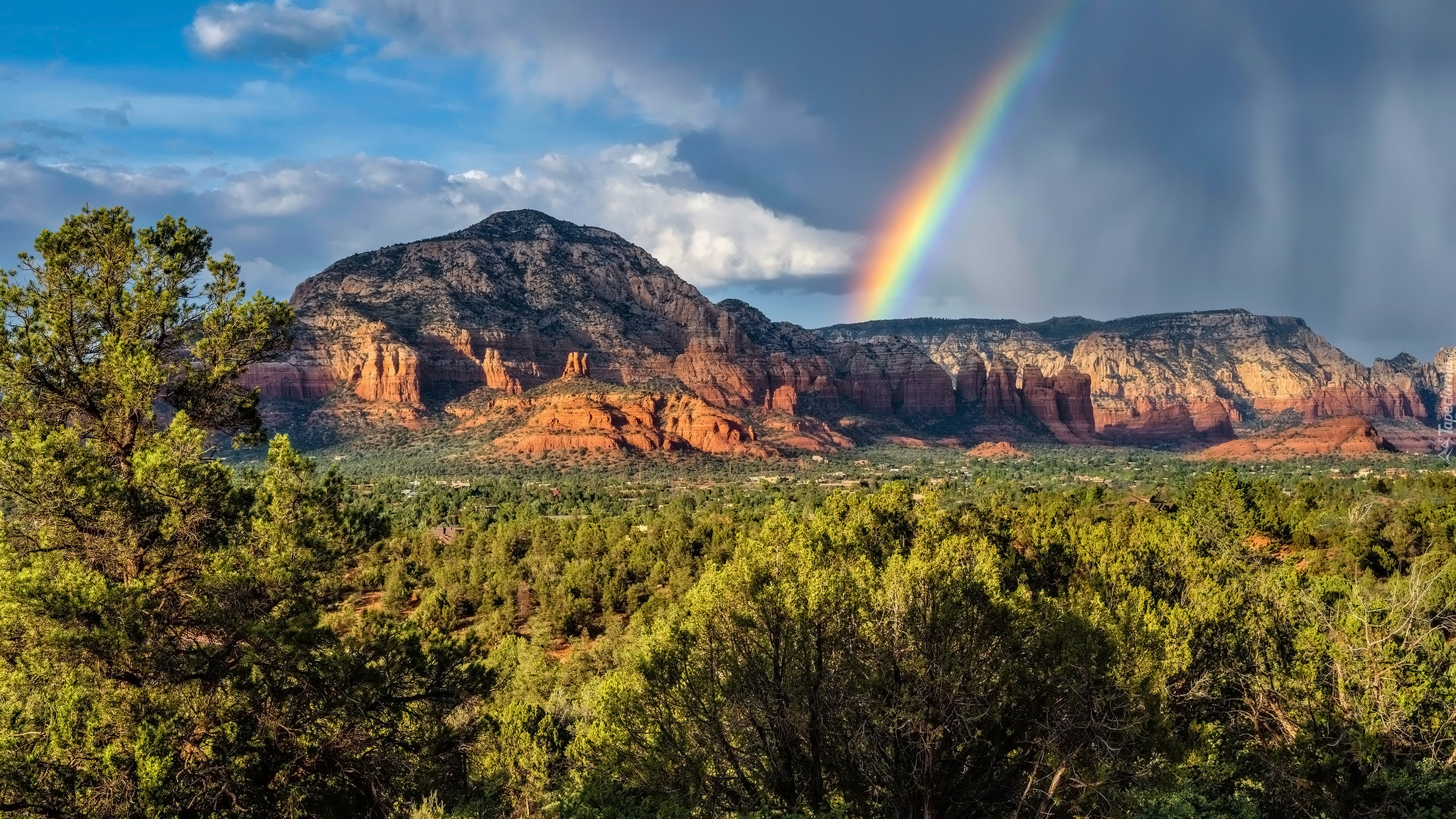 Tęcza, Drzewa, Chmury, Góry, Wilson, Sedona, Arizona, Stany Zjednoczone