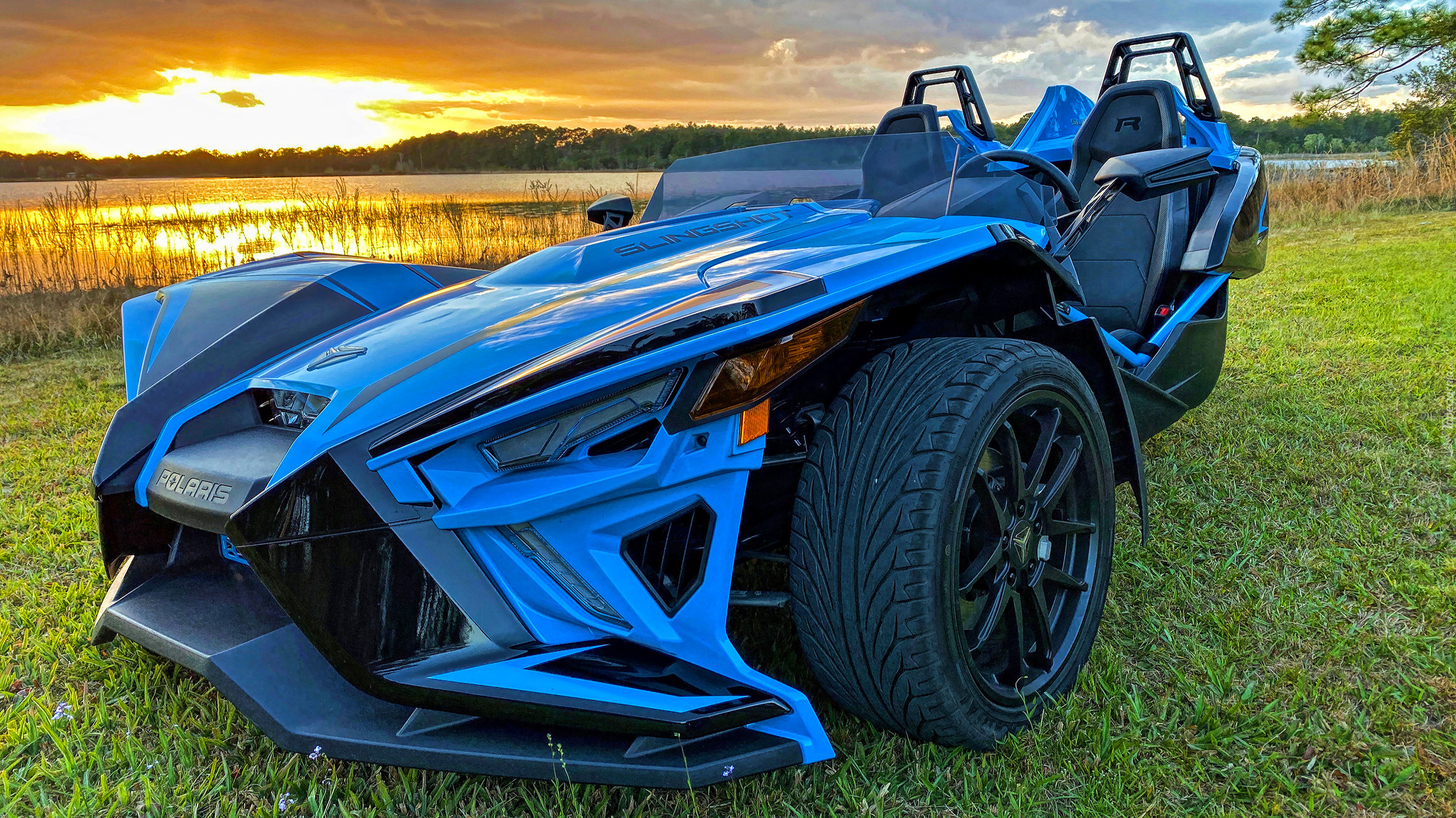 Pojazd, Polaris Slingshot R, Trójkołowiec