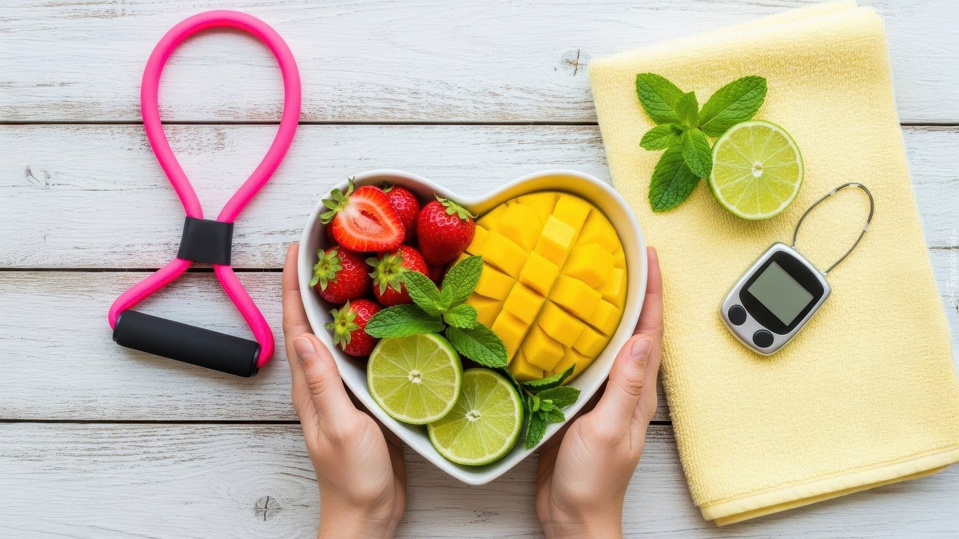 Owoce, Mango, Truskawki, Limonki