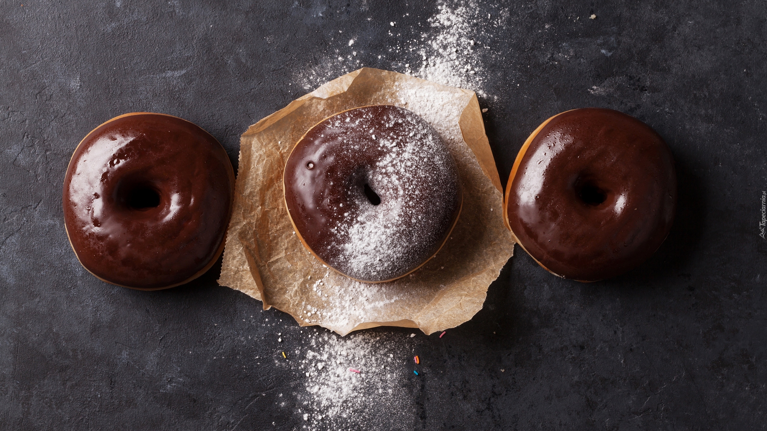 Trzy, Pączki, Donuty, Ciemne, Tło