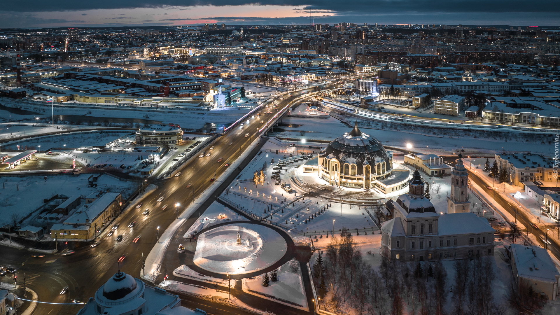 Rosja, Obwód tulski, Miasto, Tuła, Zima, Oświetlone, Muzeum broni, Drogi