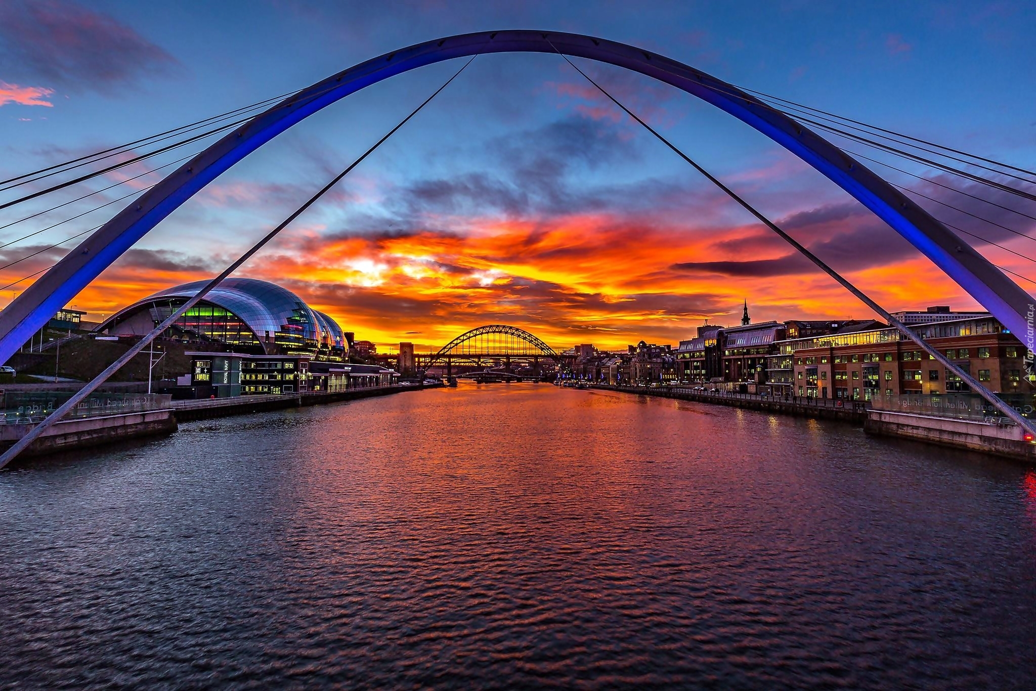 Rzeka Tyne, Most Tyne Bridge, Zachód słońca, Chmury, Anglia