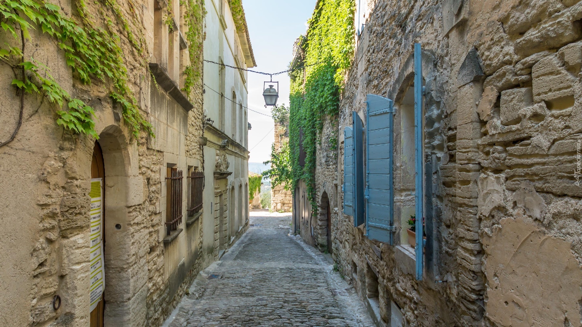 Francja, Prowansja, Uliczka, Domy, Niebieskie okiennice