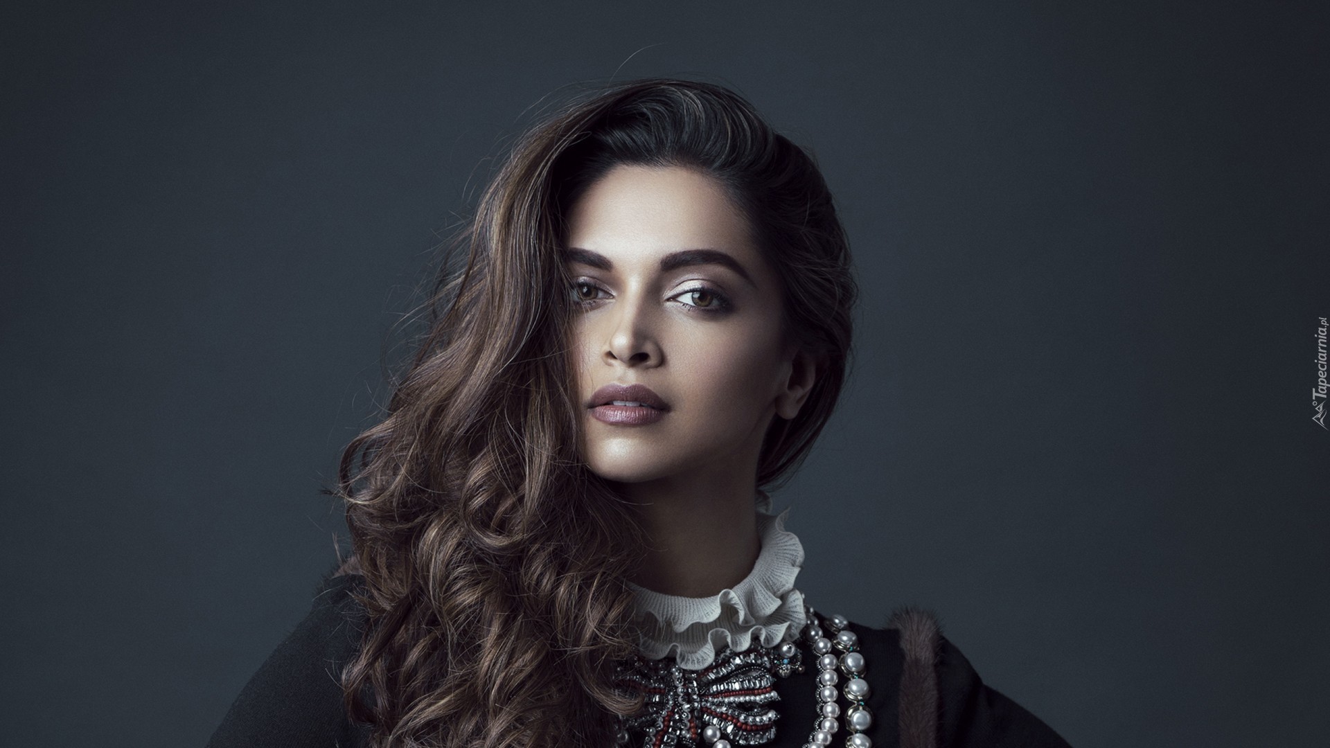 Deepika Padukone, Twarz, Spojrzenie