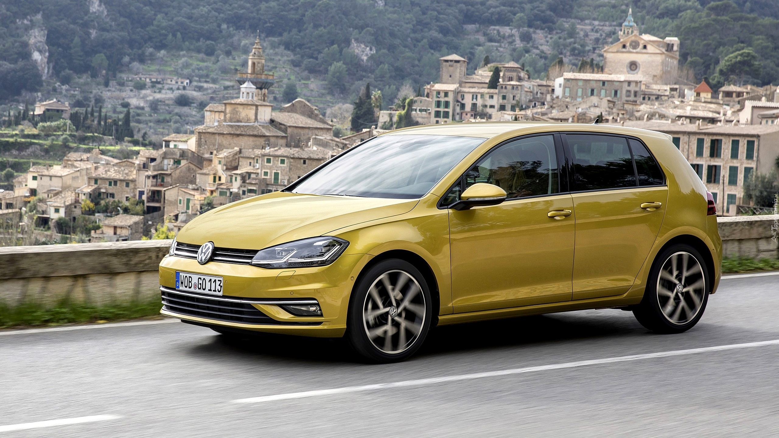 Volkswagen Golf 7, Facelift, 2017, Budynki