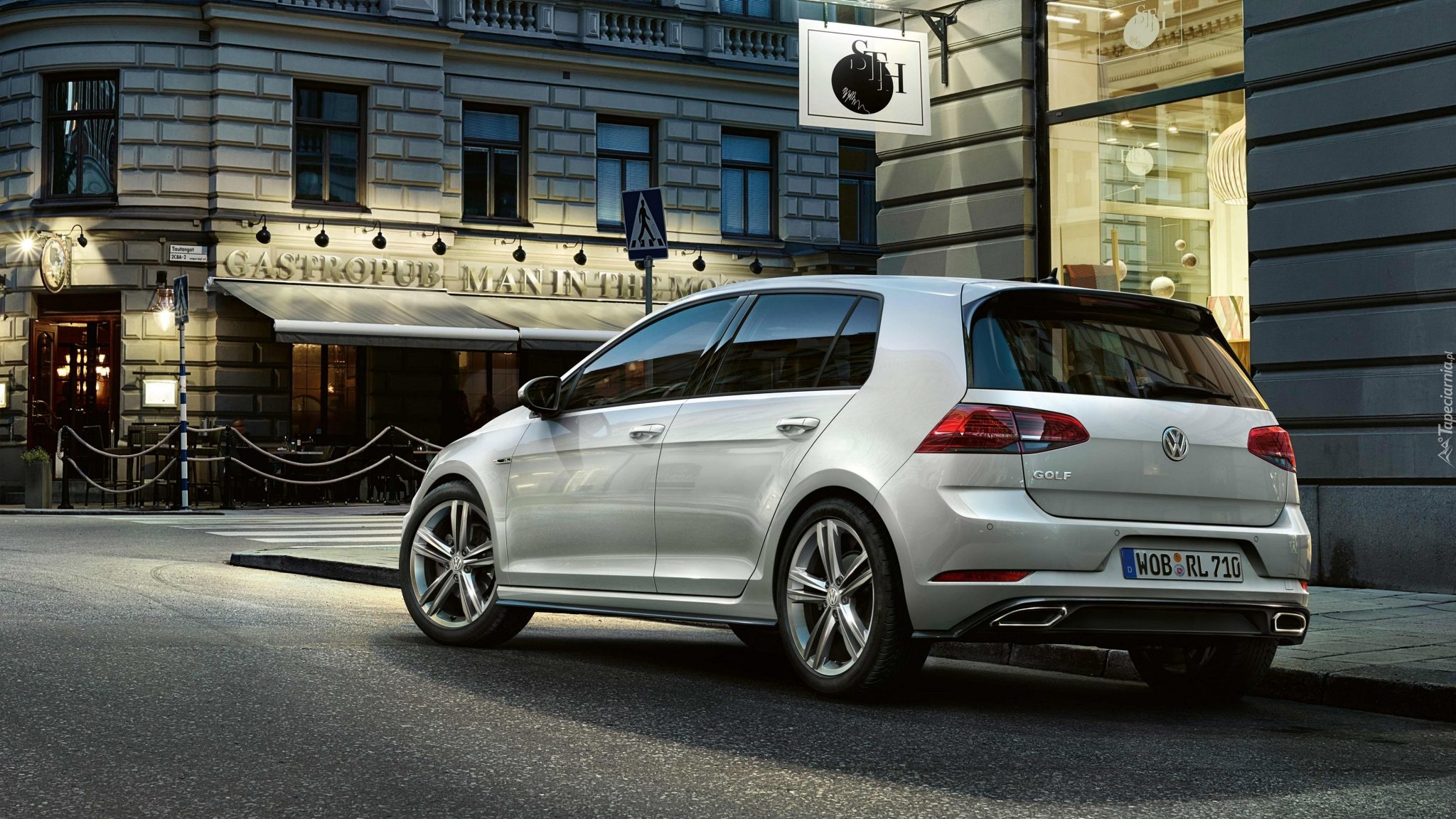 Volkswagen Golf 7, Variant R