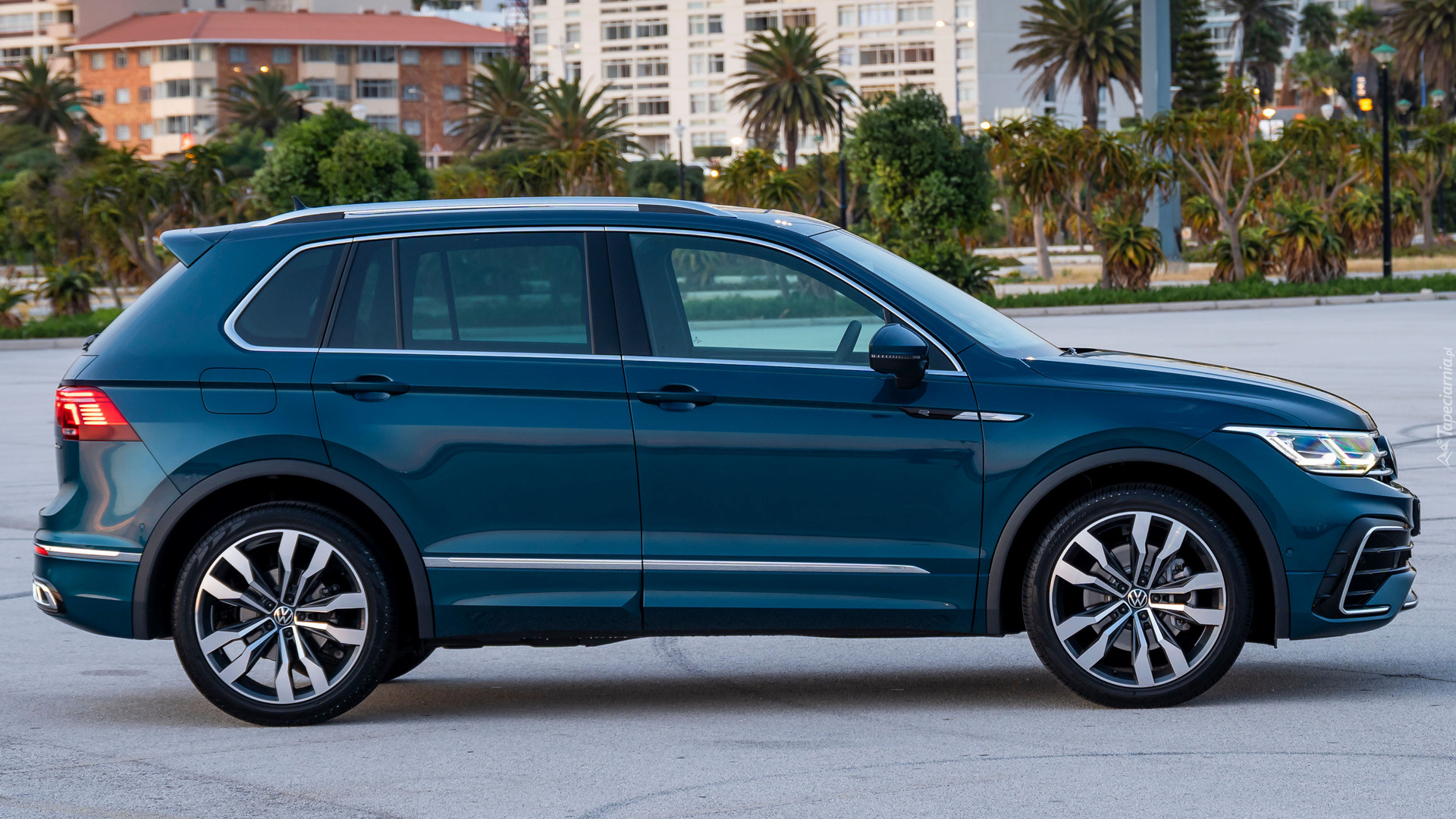 Volkswagen Tiguan R, Bok