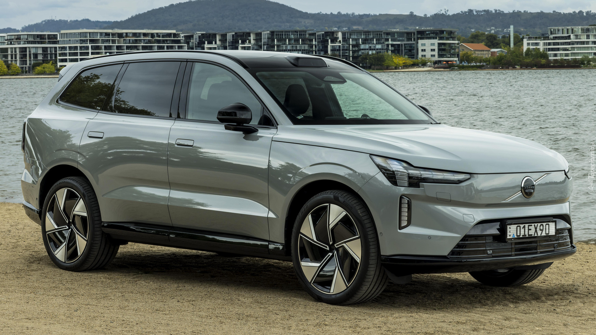 Volvo EX90