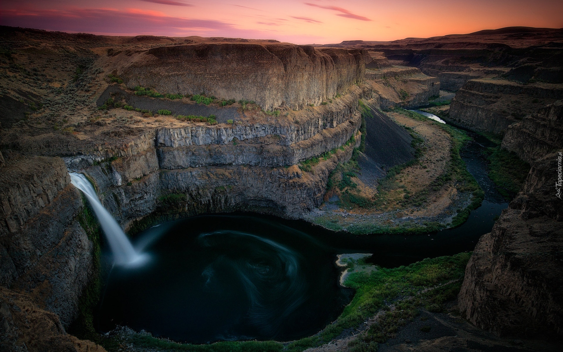 Skały, Wyżyna Kolumbii, Wąwóz, Wodospad, Palouse Falls, Rzeka, Palouse River, Zachód słońca, Stan Waszyngton, Stany Zjednoczone