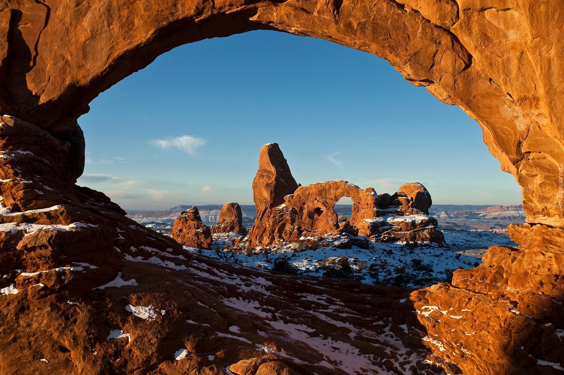 Stany Zjednoczone, Stan Utah, Park Narodowy Arches, Formacja Turret Arch, Łuki, Skalne, Zima
