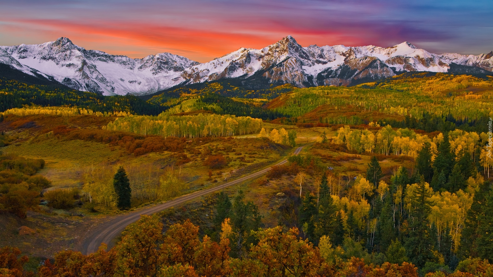 Góry, San Juan Mountains, Jesień, Lasy, Drzewa, Droga, Zachód słońca, Kolorado, Stany Zjednoczone