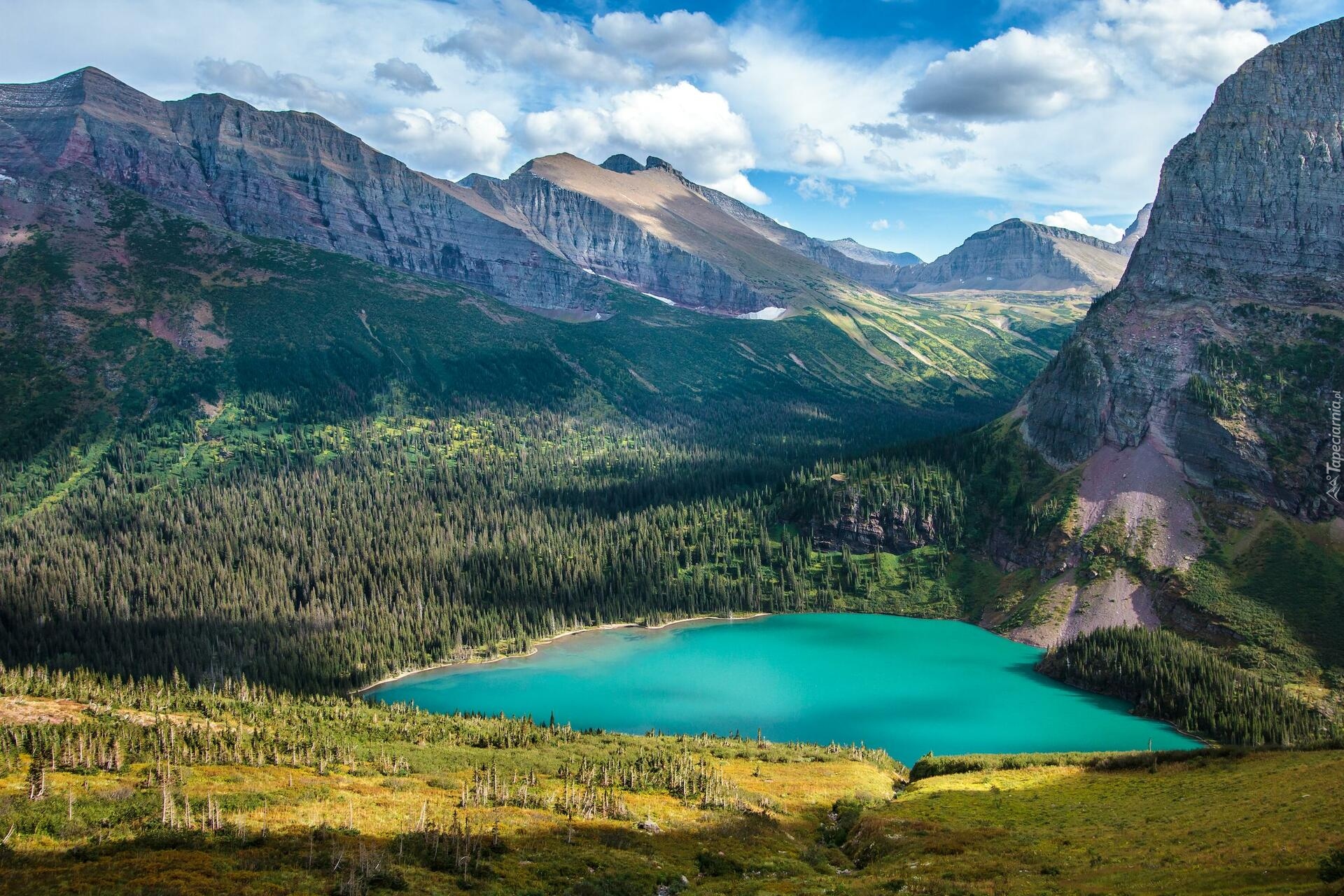 Park Narodowy Glacier, Jezioro, Grinnell Lake, Góry, Drzewa, Lasy, Chmury, Montana, Stany Zjednoczone