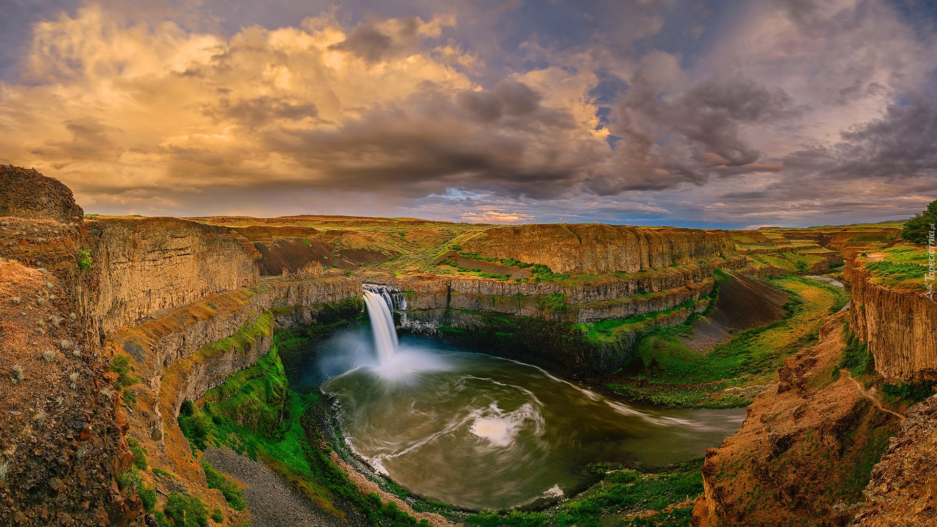 Skały, Chmury, Wodospad, Palouse Falls, Rzeka, Palouse River, Stan, Waszyngton, Stany Zjednoczone