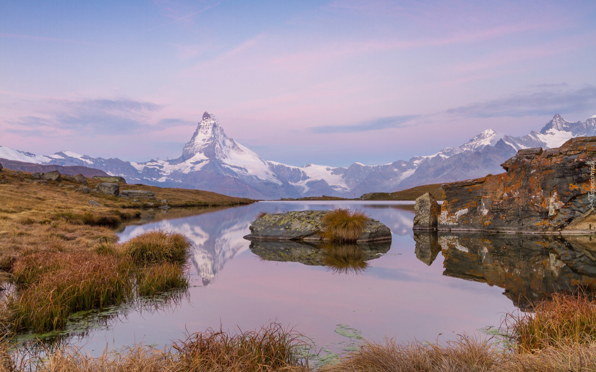 Jesień, Góry, Alpy, Jezioro, Stellisee Lake, Sucha, Trawa, Kamienie, Zermatt, Szwajcaria