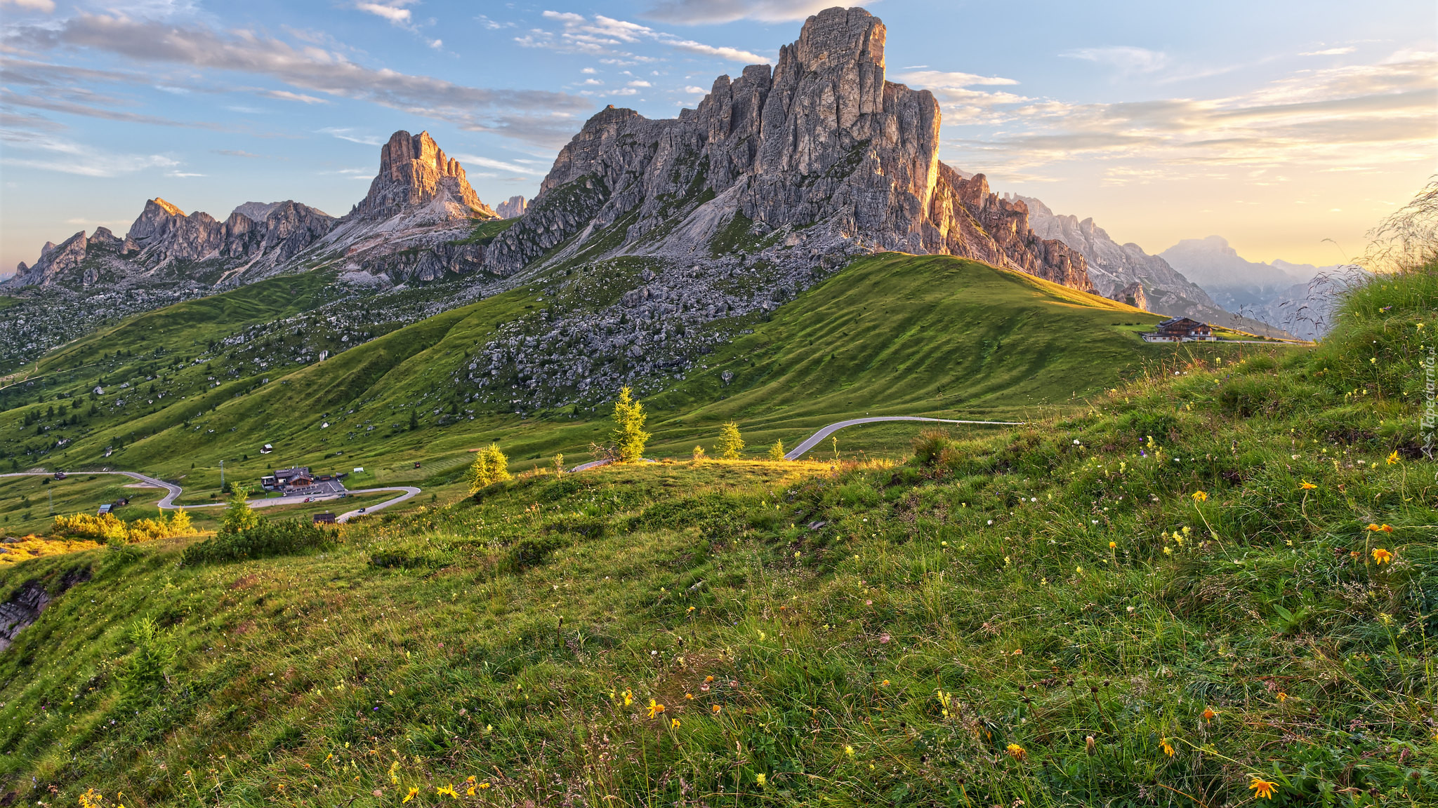 Góry, Góra Ra Gusela, Dolomity, Droga, Łąka, Belluno, Włochy