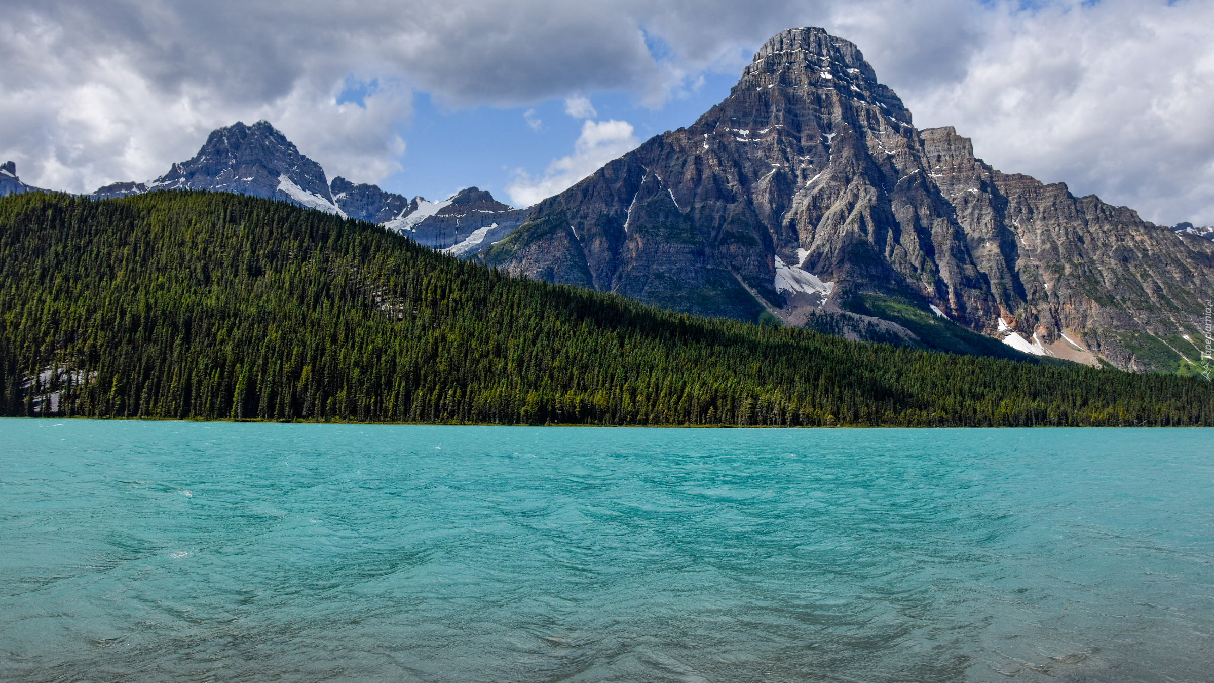 Kanada, Prowincja Alberta, Park Narodowy Banff, Jezioro, Waterfowl Lake, Góry, Góra, Mount Chephren, Drzewa
