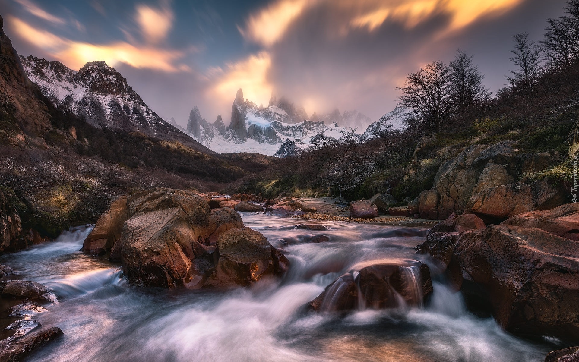 Argentyna, Patagonia, Park Narodowy Los Glaciares, Skały, Rzeka, Góra, Cerro Torre