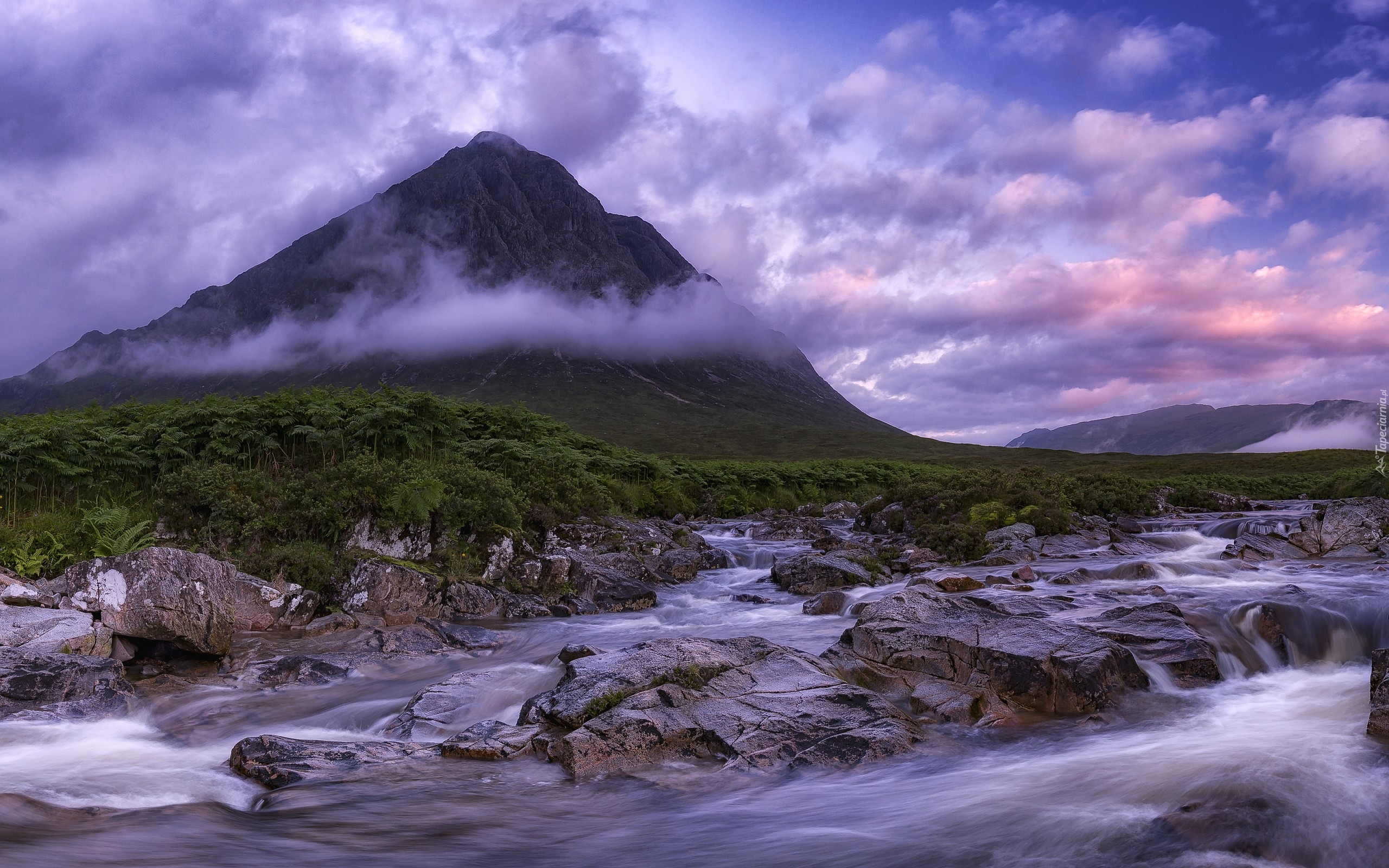 Szkocja, Góra, Szczyt Buachaille Etive Mor, Chmury, Rzeka Coupall, Kamienie