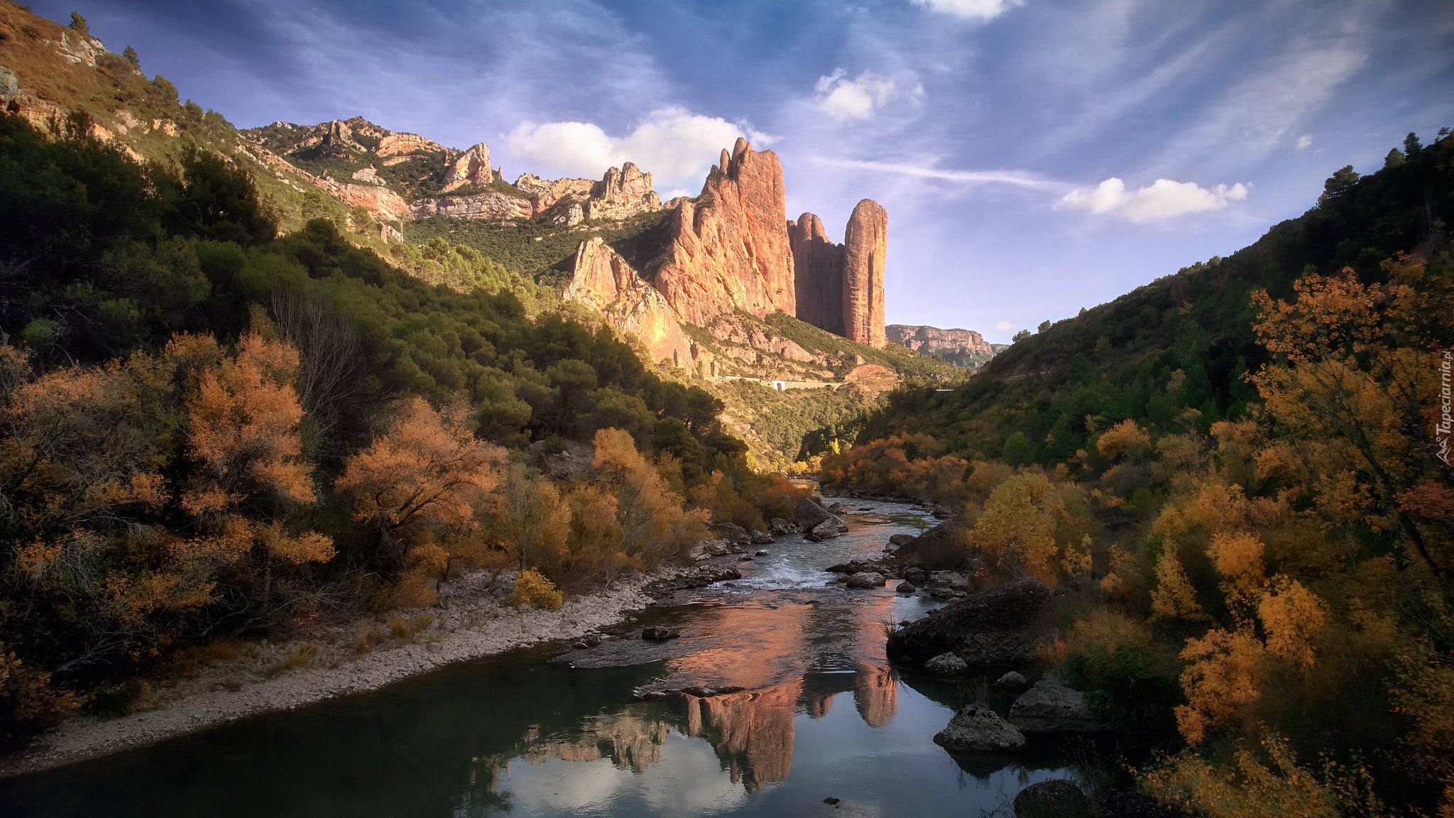 Góry, Formacje Skalne, Mallos de Riglos, Rzeka, Drzewa, Hiszpania