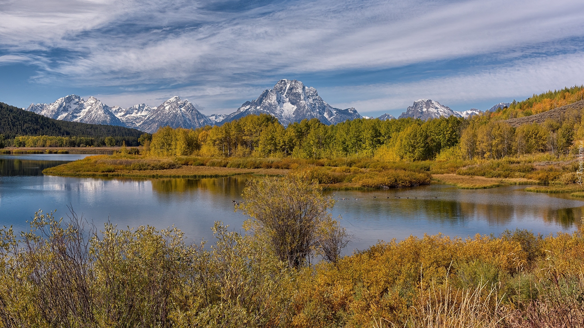 Stany Zjednoczone, Wyoming, Park Narodowy Grand Teton, Góry, Grand Teton, Rzeka, Snake River, Jesień, Drzewa