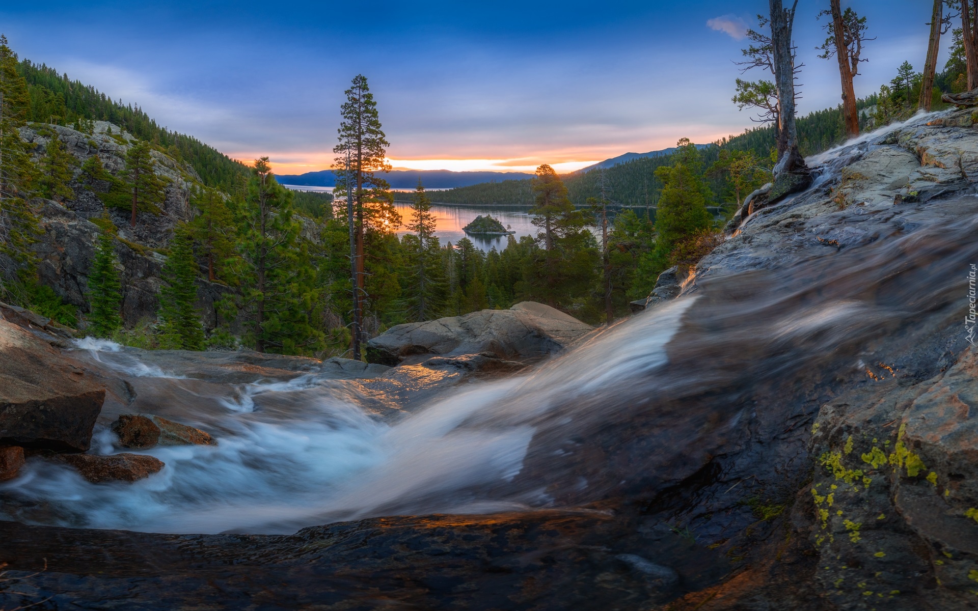 Jezioro, Tahoe Lake, Wyspa Fannette, Park Emerald Bay, Lasy, Drzewa, Skały, Potok, Rzeka, Kalifornia, Stany Zjednoczone