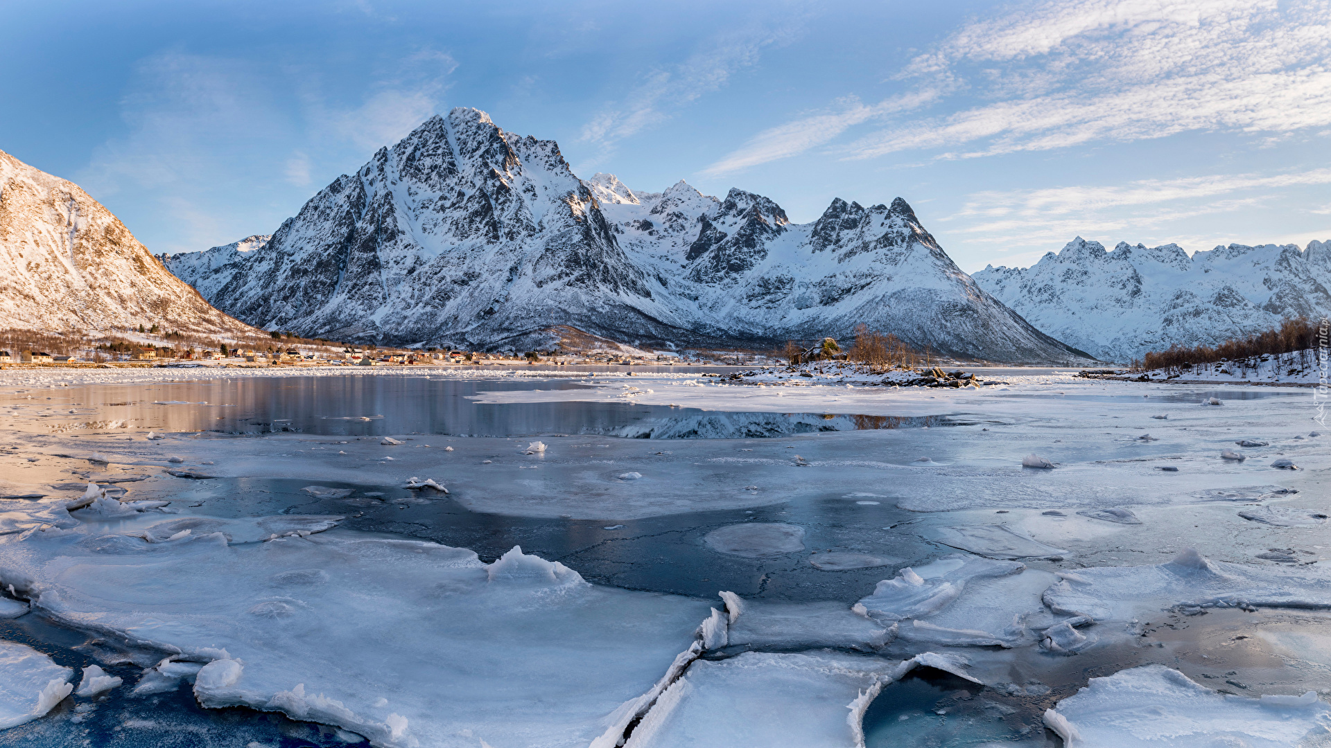 Norwegia, Gmina Vagan, Zima, Góry, Śnieg, Fiord, Austnesfjorden