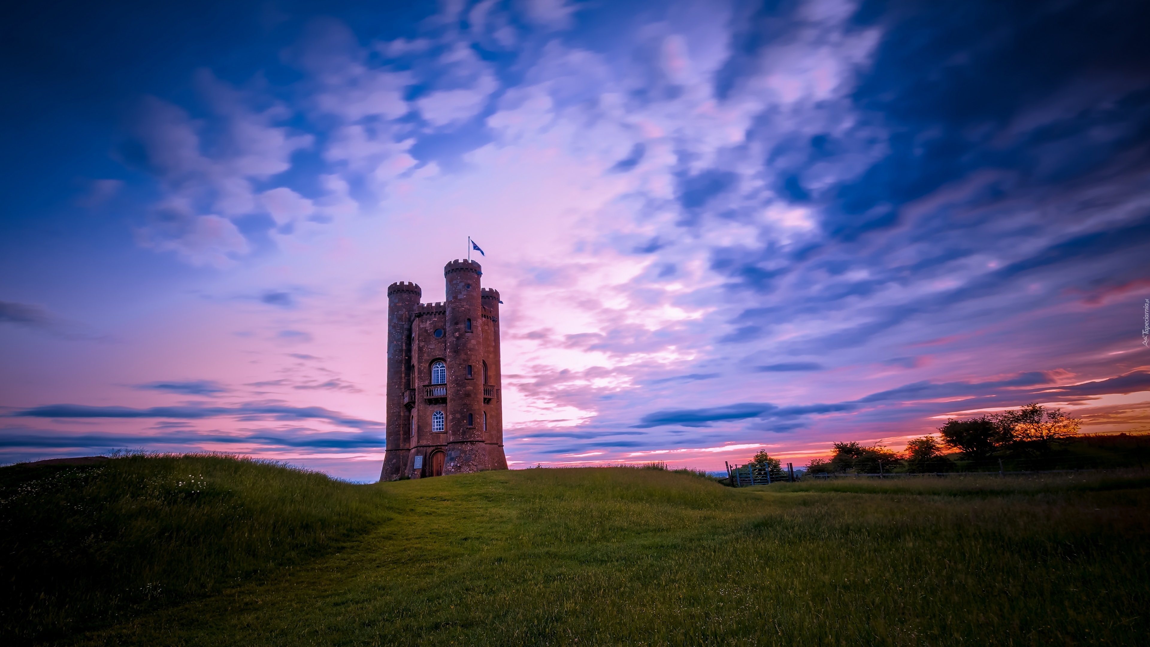 Anglia, Broadway Tower Country Wzgórza Cotswolds, Wieża, Wschód słońca