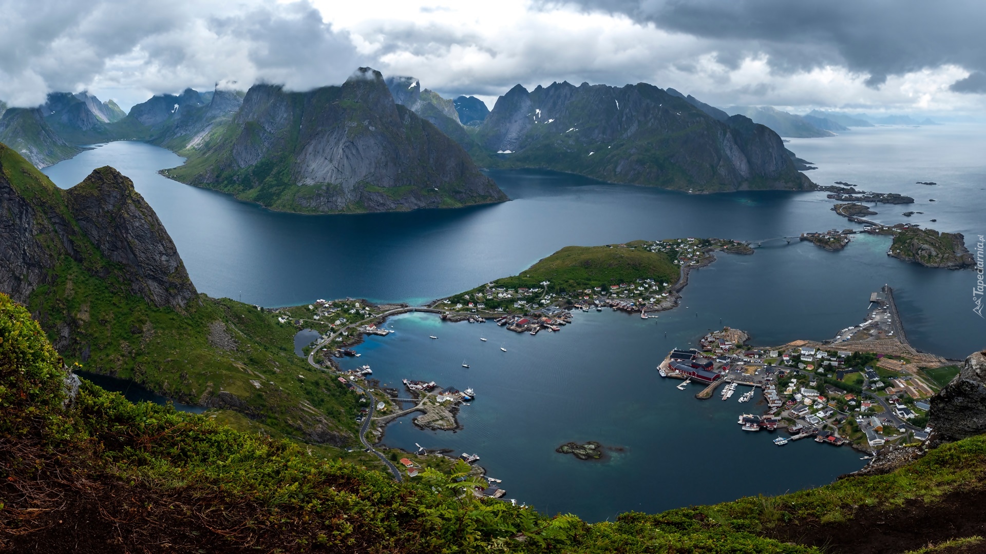 Norwegia, Góry, Morze Północne, Lofoty, Domy, Wioski, Chmury