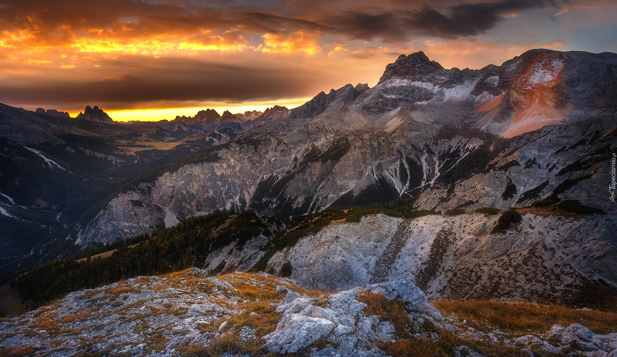 Włochy, Dolomity, Jesień, Góry, Trawa, Chmury