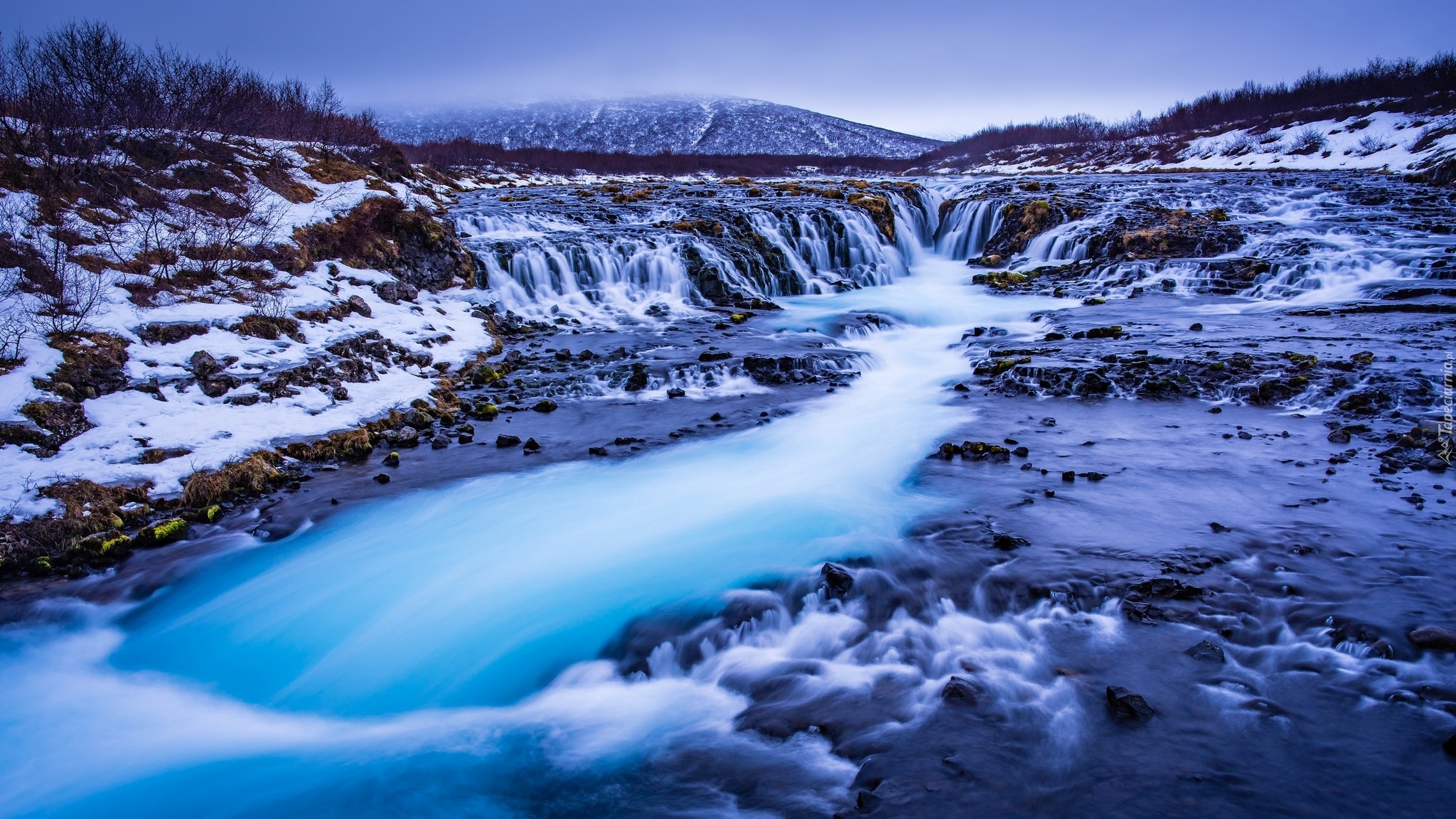 Rzeka Bruara, Wodospad Bruarfoss Waterfall, Islandia, Zima