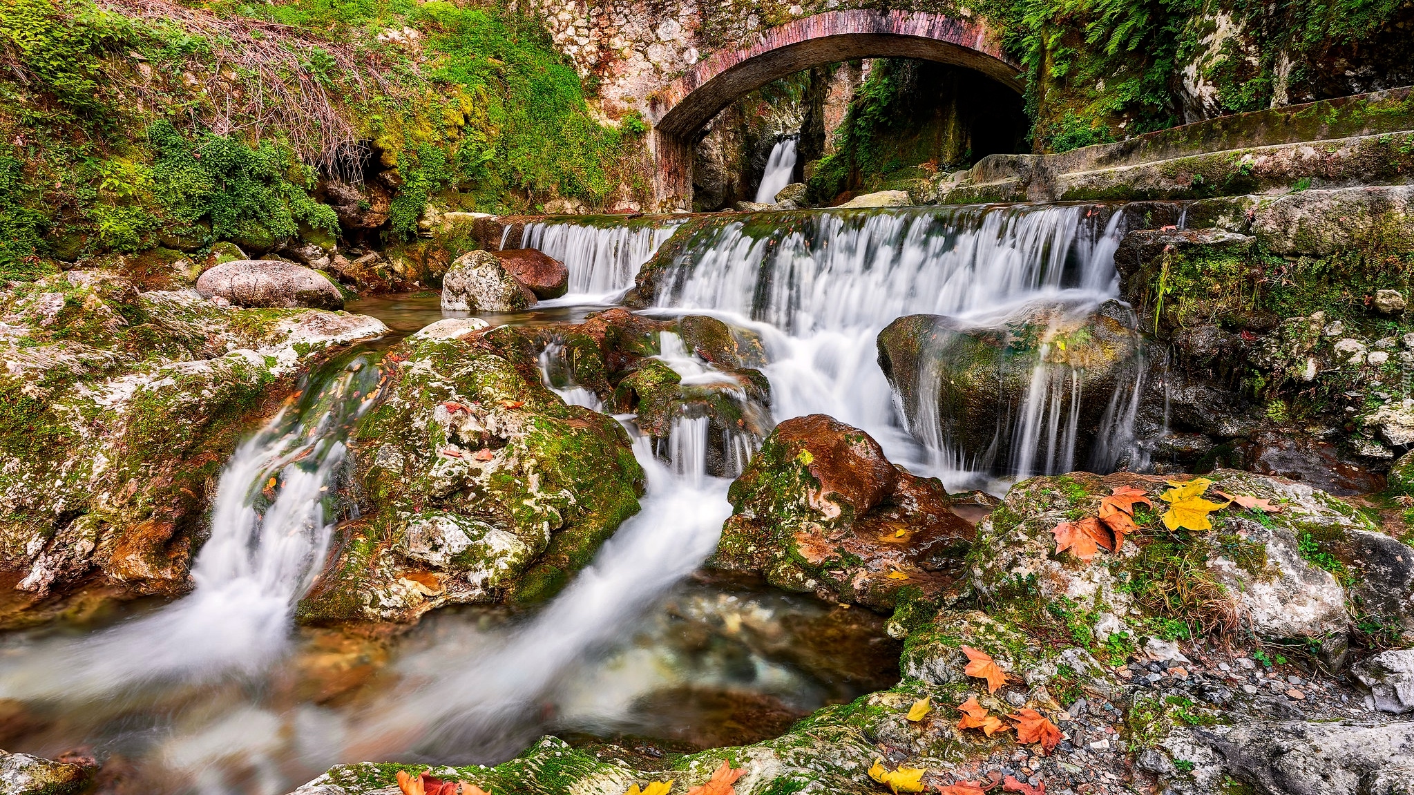 Wodospad, Candalla Falls, Most, Skały, Kamienie, Camaiore, Toskania, Włochy