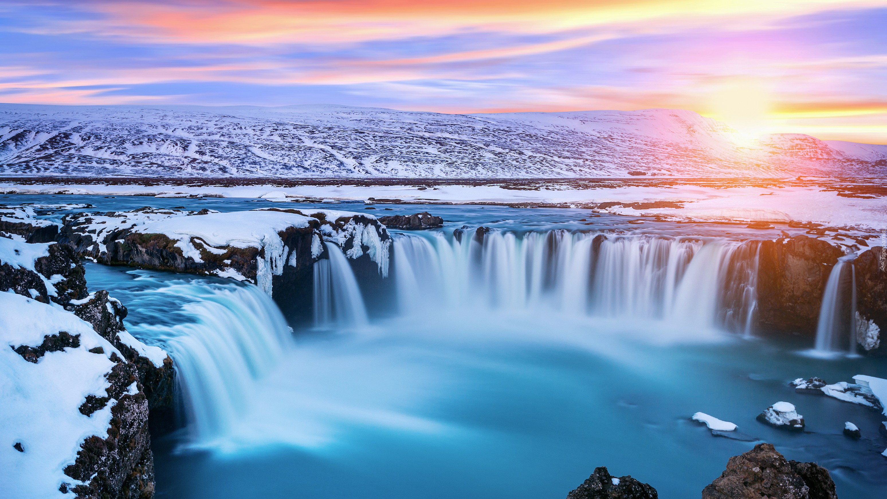 Wodospad, Godafoss, Zima, Islandia