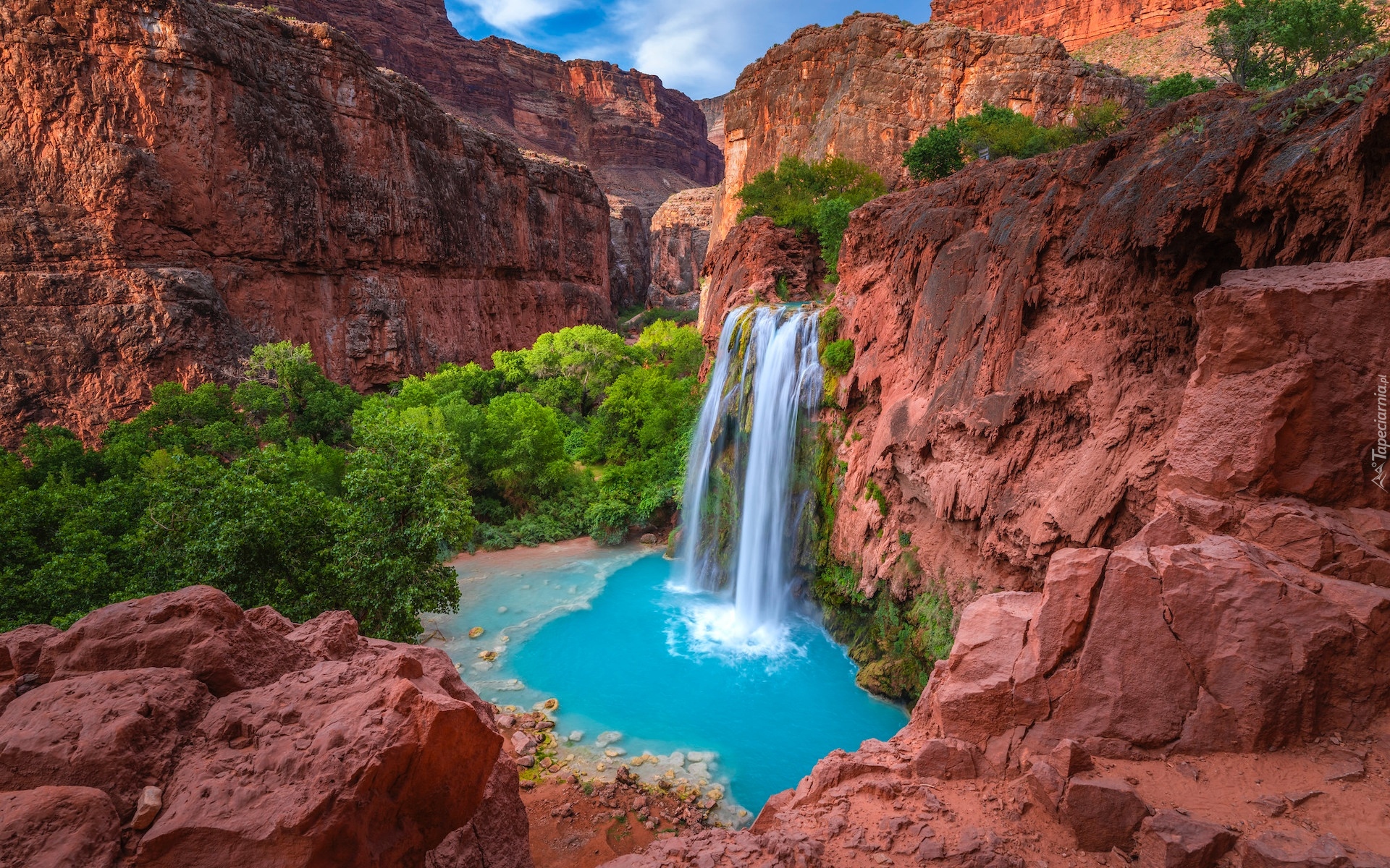 Wodospad, Havasu Falls, Skały, Drzewa, Park Narodowy Wielkiego Kanionu, Arizona, Stany Zjednoczone