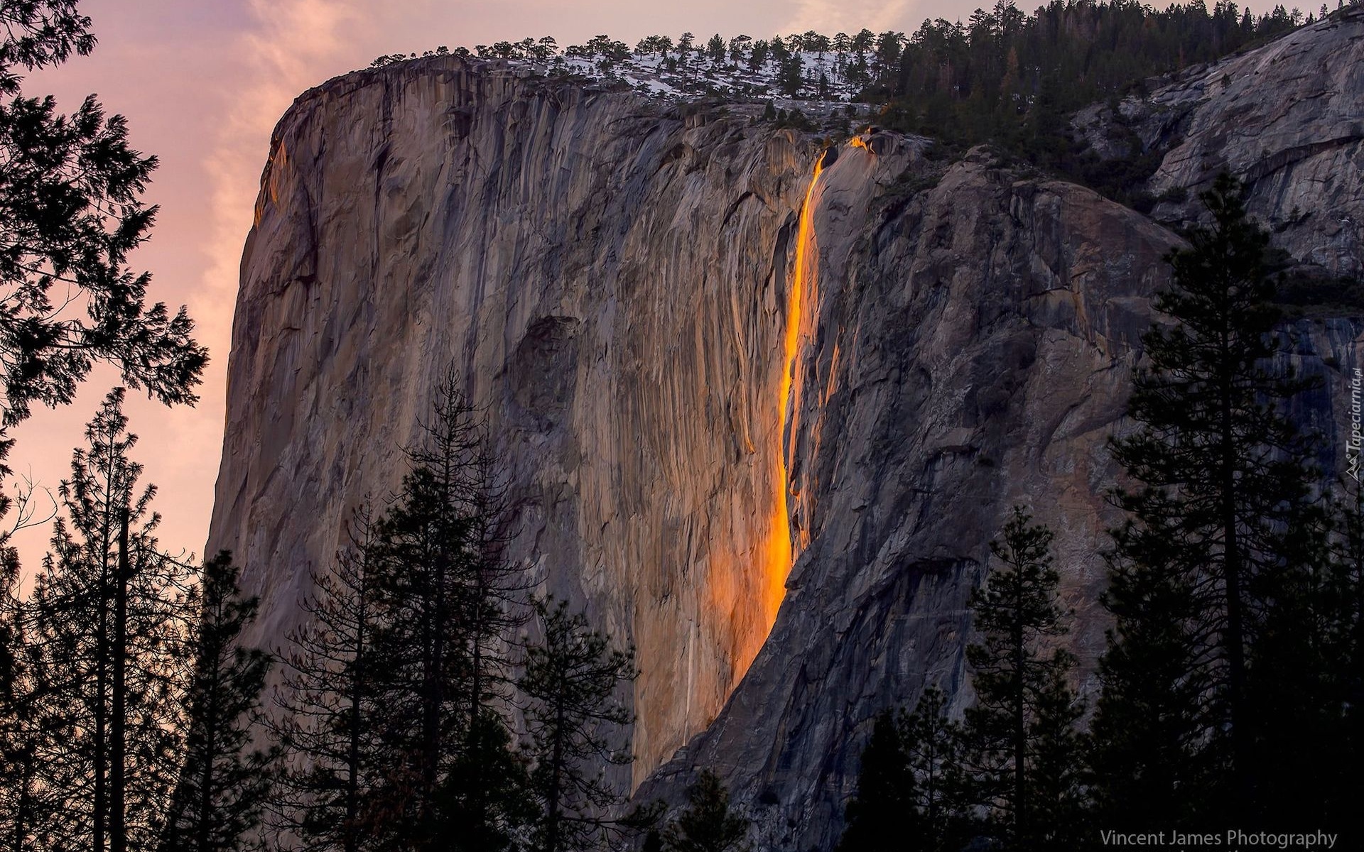 Wodospad, Horsetail Fall, Yosemite Firefall, Skalista, Góra, Drzewa, Park Narodowy Yosemite, Kalifornia, Stany Zjednoczone