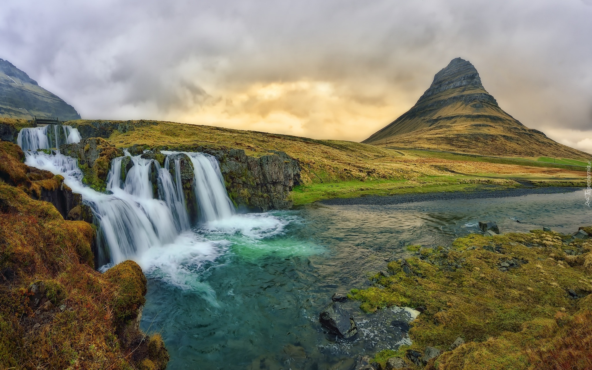 Islandia, Półwysep Snæfellsnes, Góra Kirkjufell, Wodospad Kirkjufellsfoss