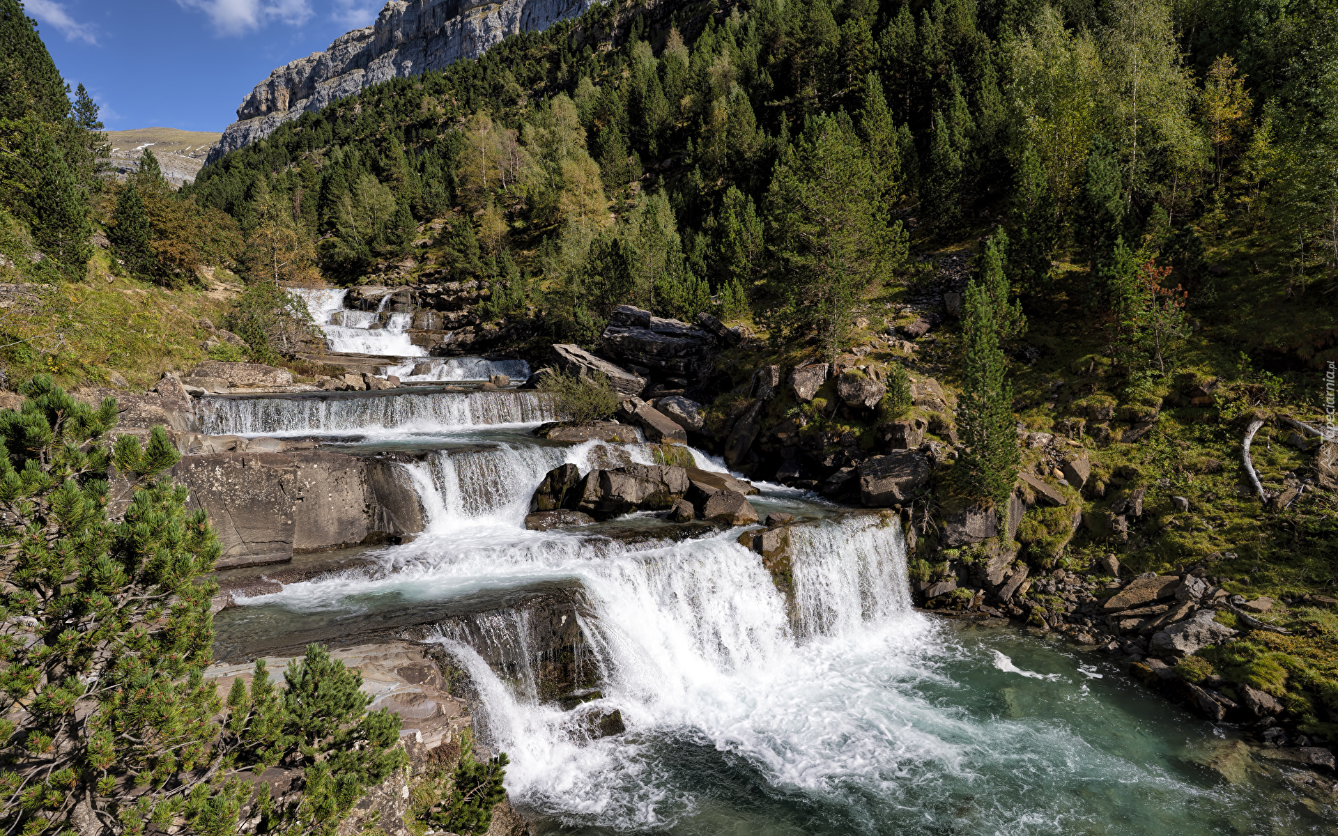 Wodospad, Kaskada, Rzeka, Arazas Rio, Dolina Ordesy, Park Narodowy Ordesa y Monte Perdido, Piereneje, Hiszpania