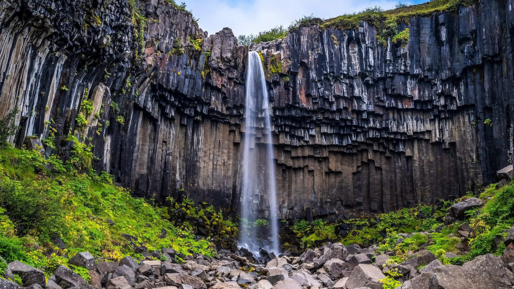 Wodospad, Svartifoss, Kamienie, Skały, Park Narodowy Vatnajokull, Islandia
