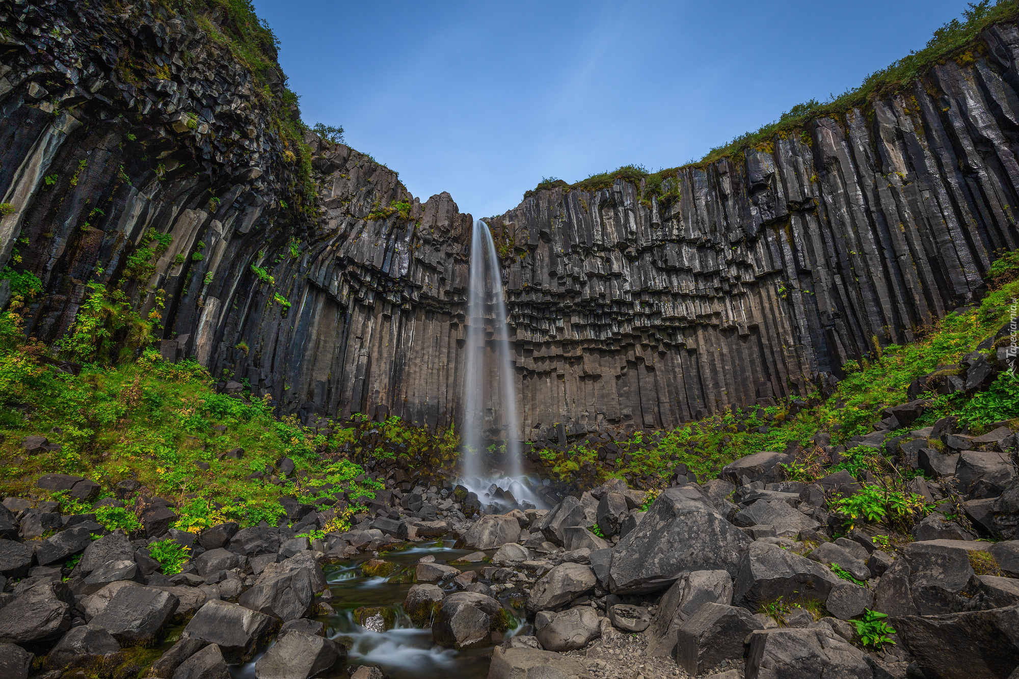 Park Narodowy Vatnajokull, Skaftafell, Wodospad Svartifoss, Skały, Kamienie, Islandia