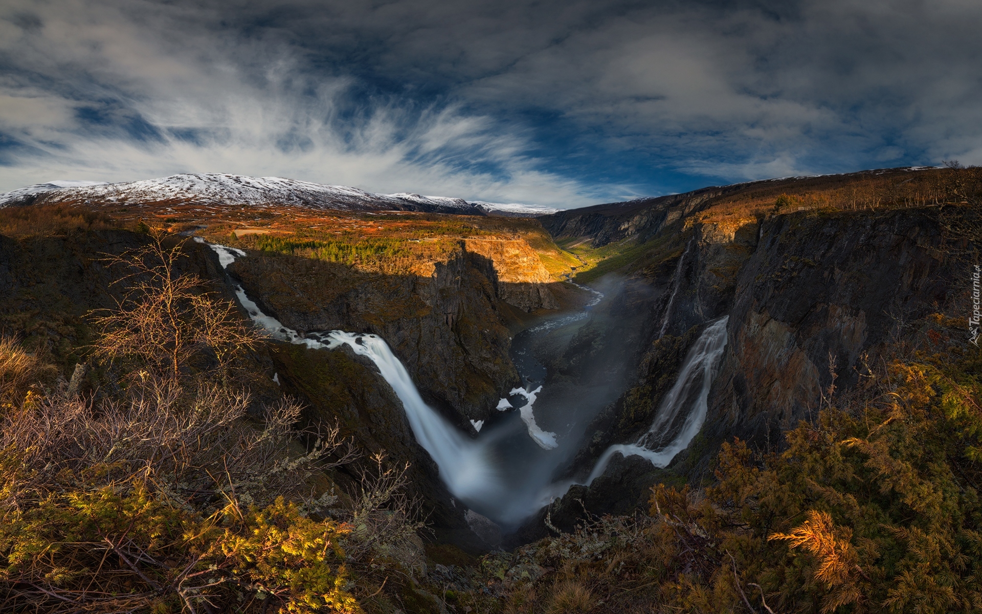 Norwegia, Dolina Mabodalen, Wodospad Voringfossen, Rzeka Bjoreio, Chmury