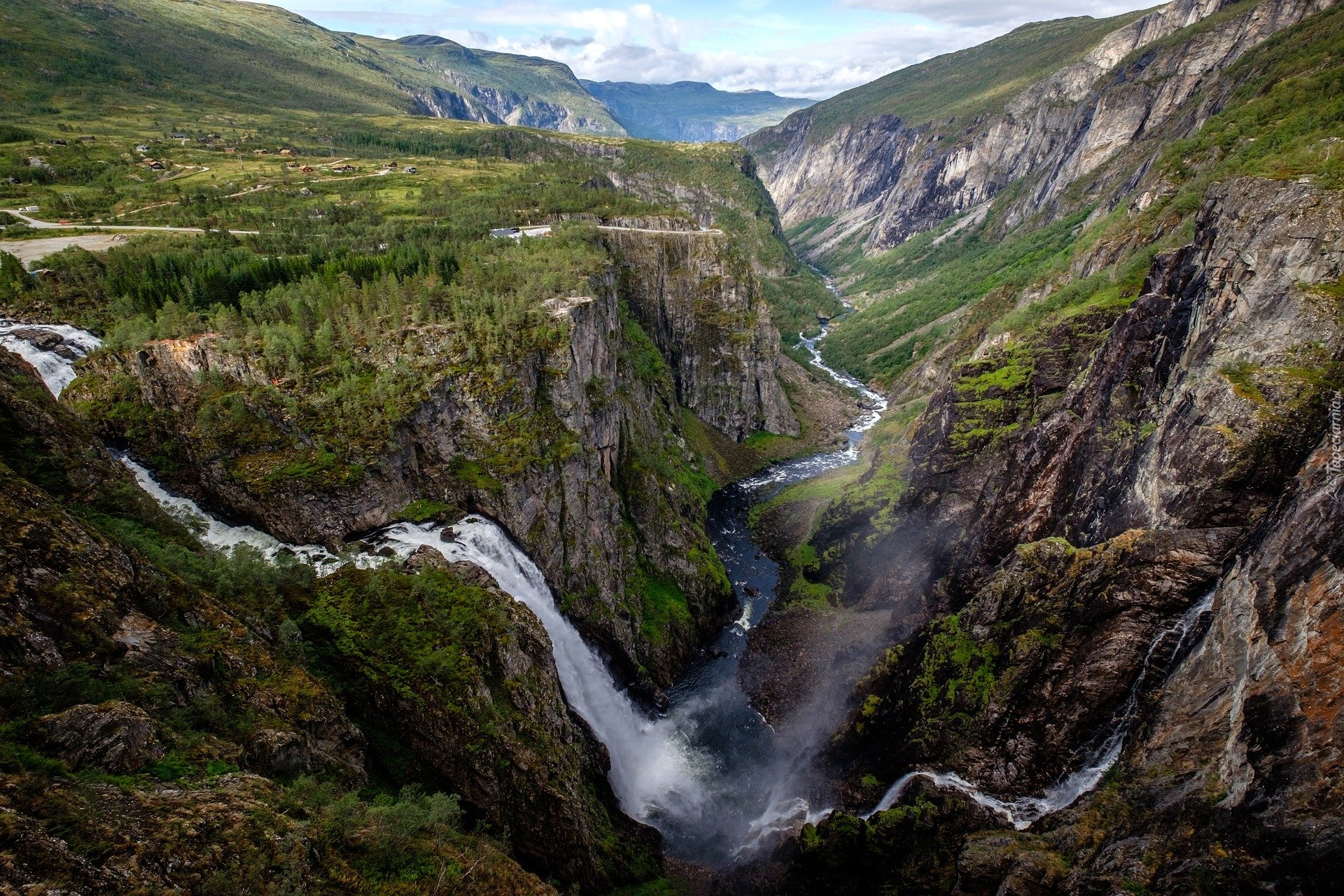 Góry, Rzeka, Skały, Wodospad Voringsfossen, Region Hordaland, Norwegia