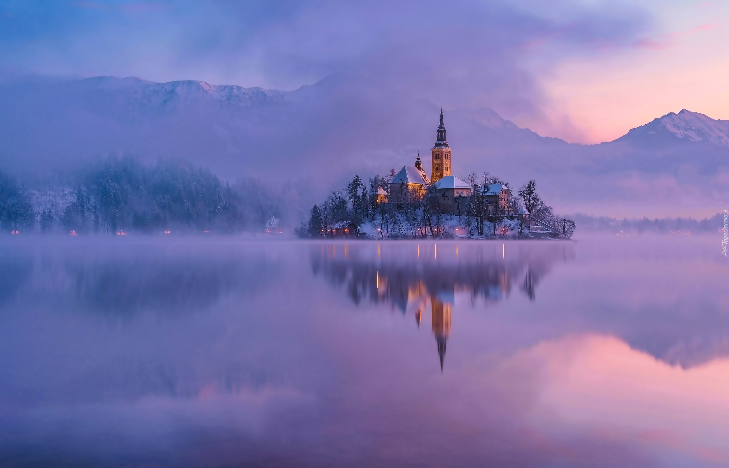 Słowenia, Jezioro Bled, Wyspa, Kościół, Mgła, Góry, Świt