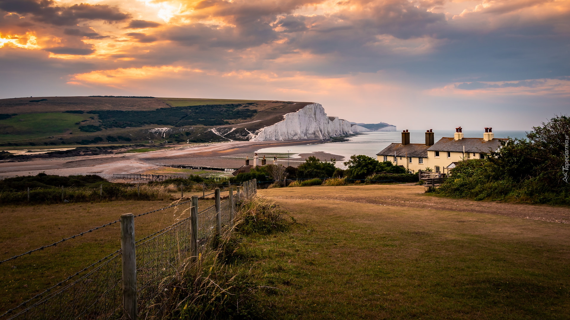 Park Narodowy South Downs, Wzgórza, Klify, Beachy Head, Morze, Domy, Ogrodzenie, Eastbourne, Anglia