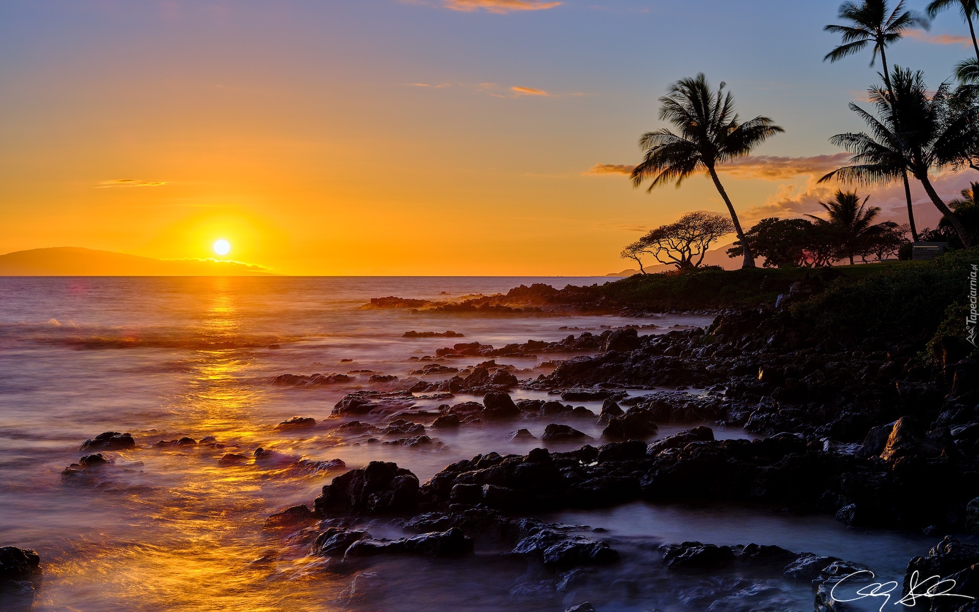 Stany Zjednoczone, Hawaje, Wyspa Maui, Wailea, Morze, Zachód słońca, Palmy, Skały