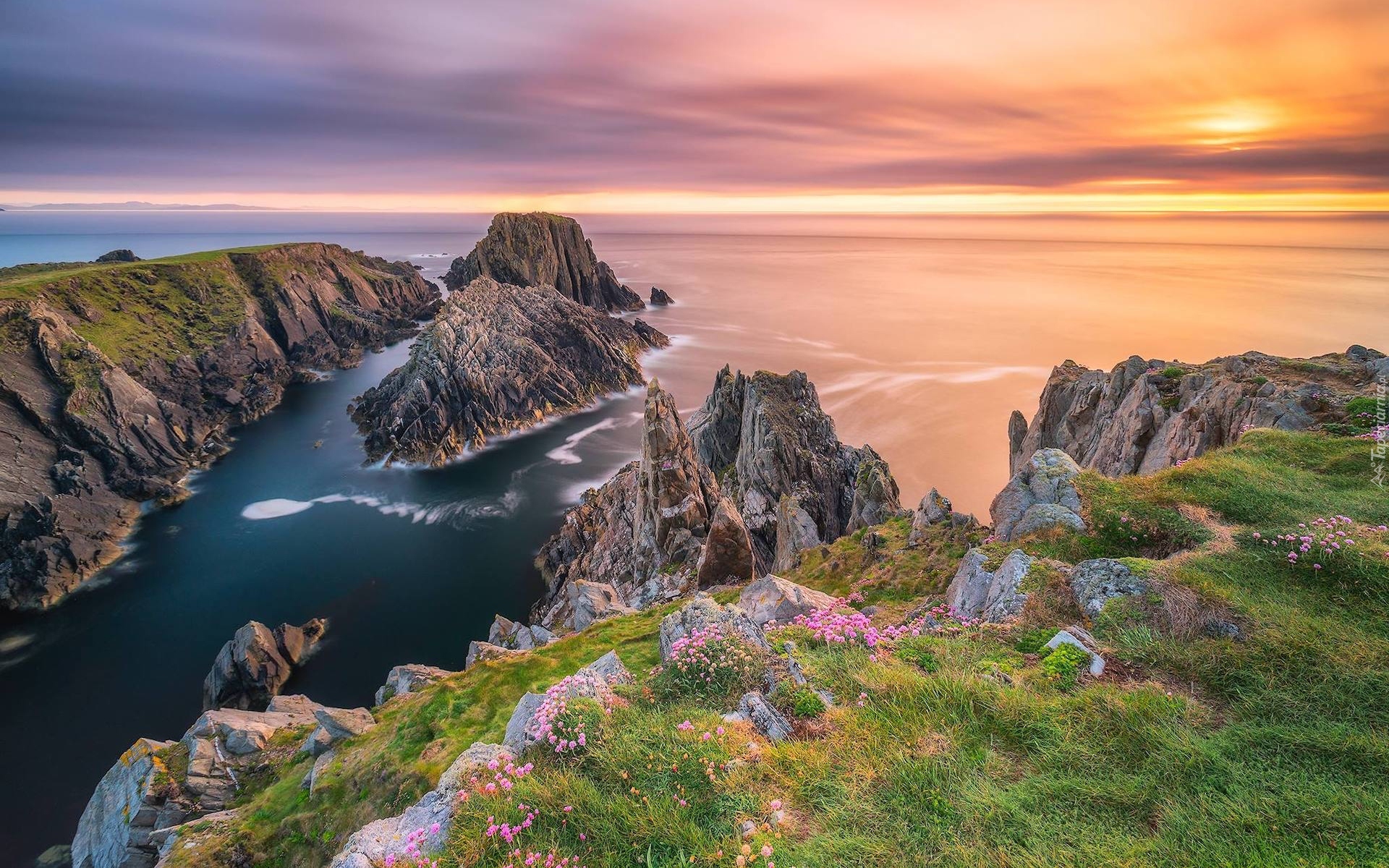 Morze, Wybrzeże, Zachód słońca, Skały, Roślinność, Hrabstwo Donegal Irlandia
